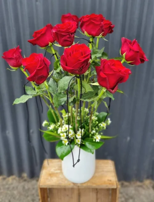 Florist About Flowers Mollison St