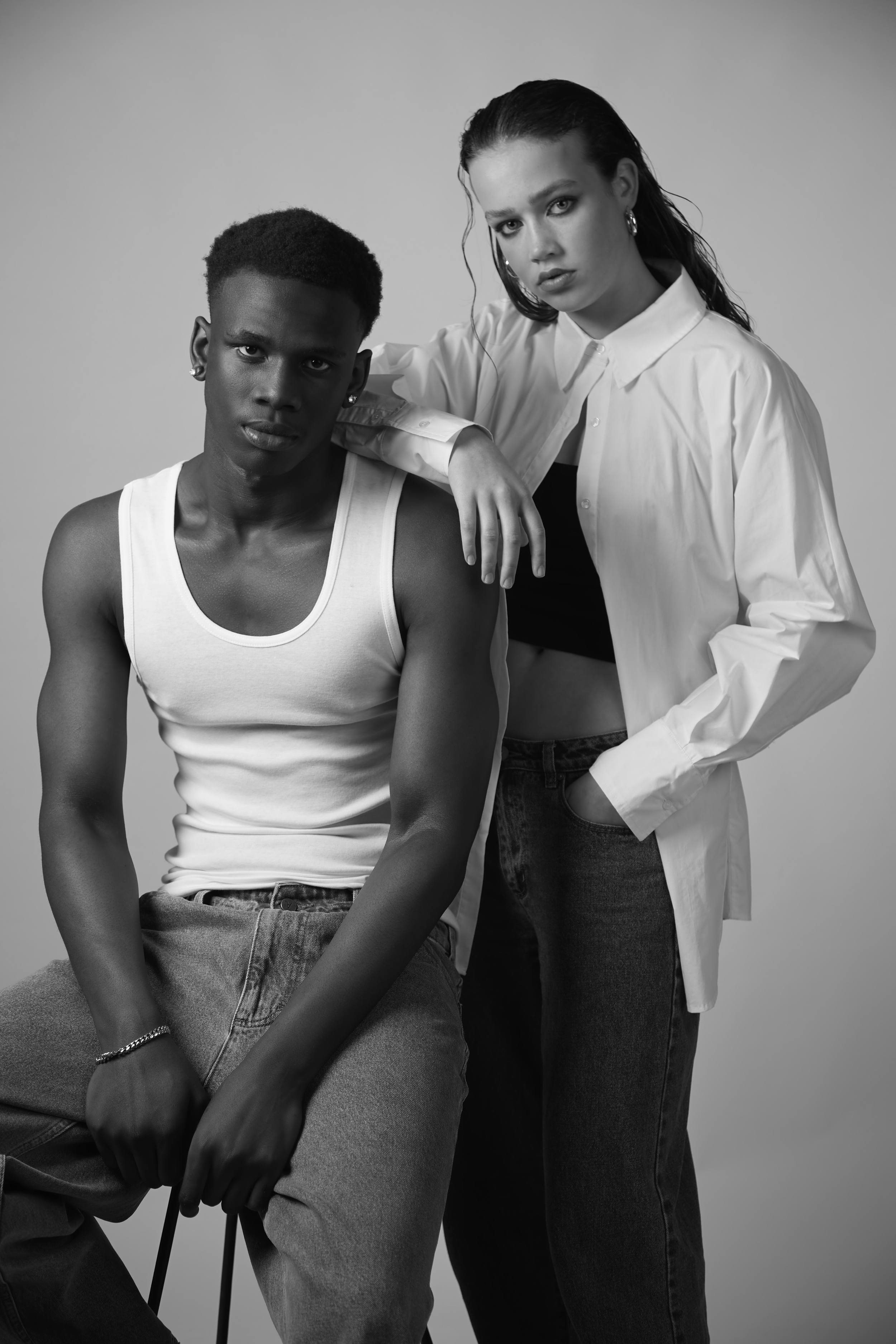Capturing the Mood: NFC Students Bring 90s Monochrome Fashion BACK