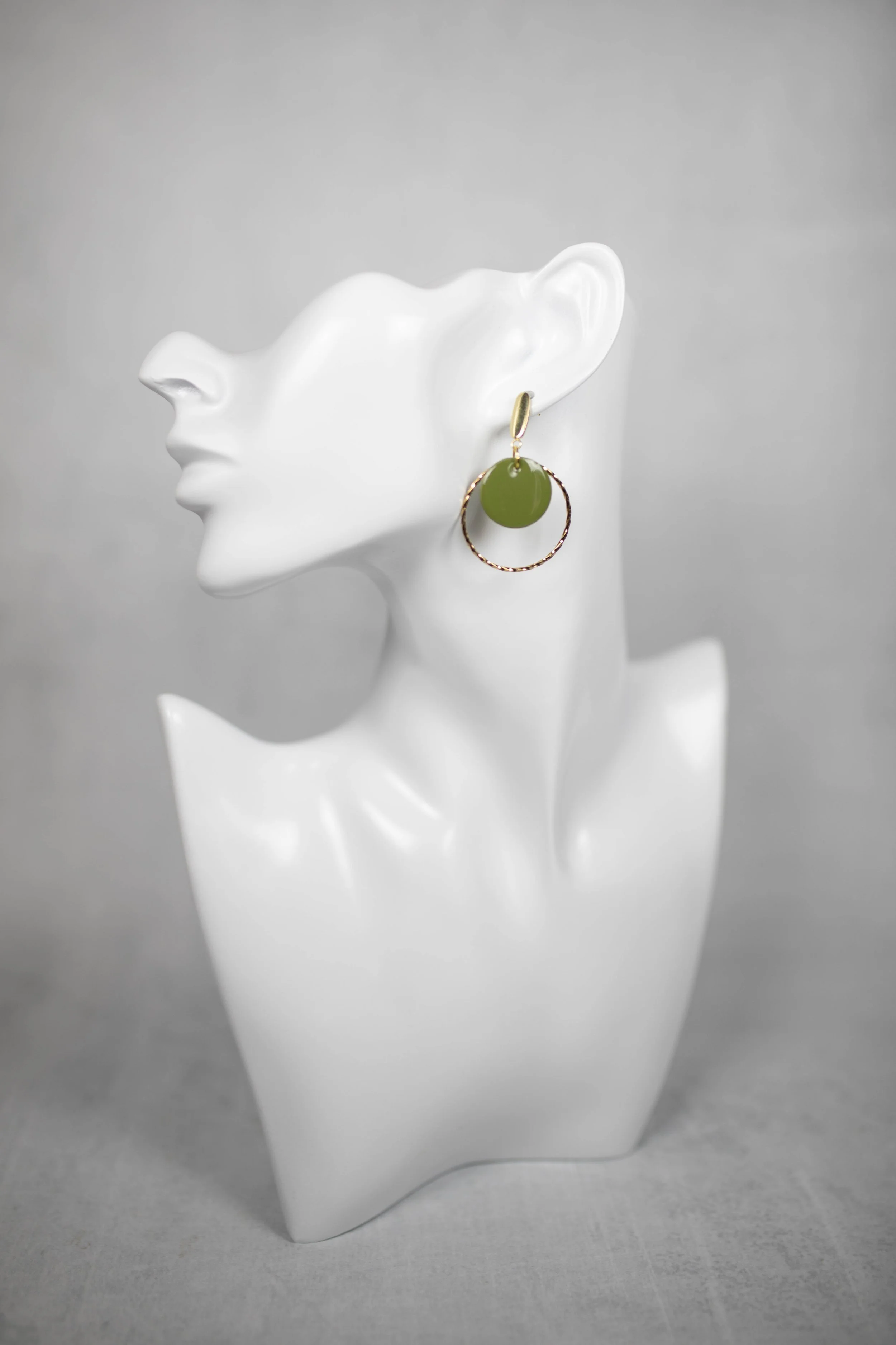 Gloria (solid olive)