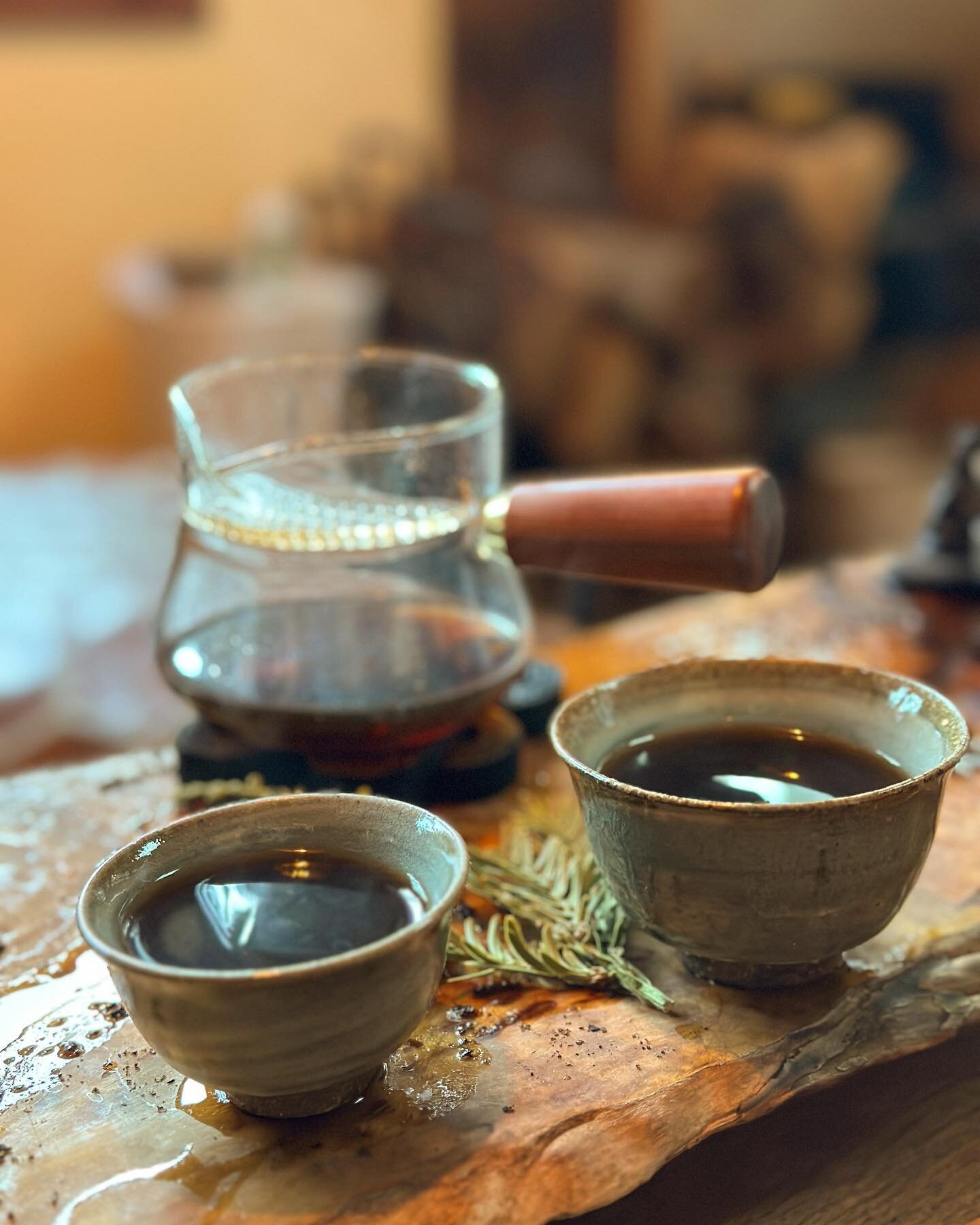 :: Tea&bull;Cha ::

Daily sits with my Beloved, our teacher Camellia Sinensis, and the Elementals~

To begin each day attuned to the 6 senses;

The warmth of fire boiled
The taste of earth as a story
The visual of air dancing through steam
The sound 