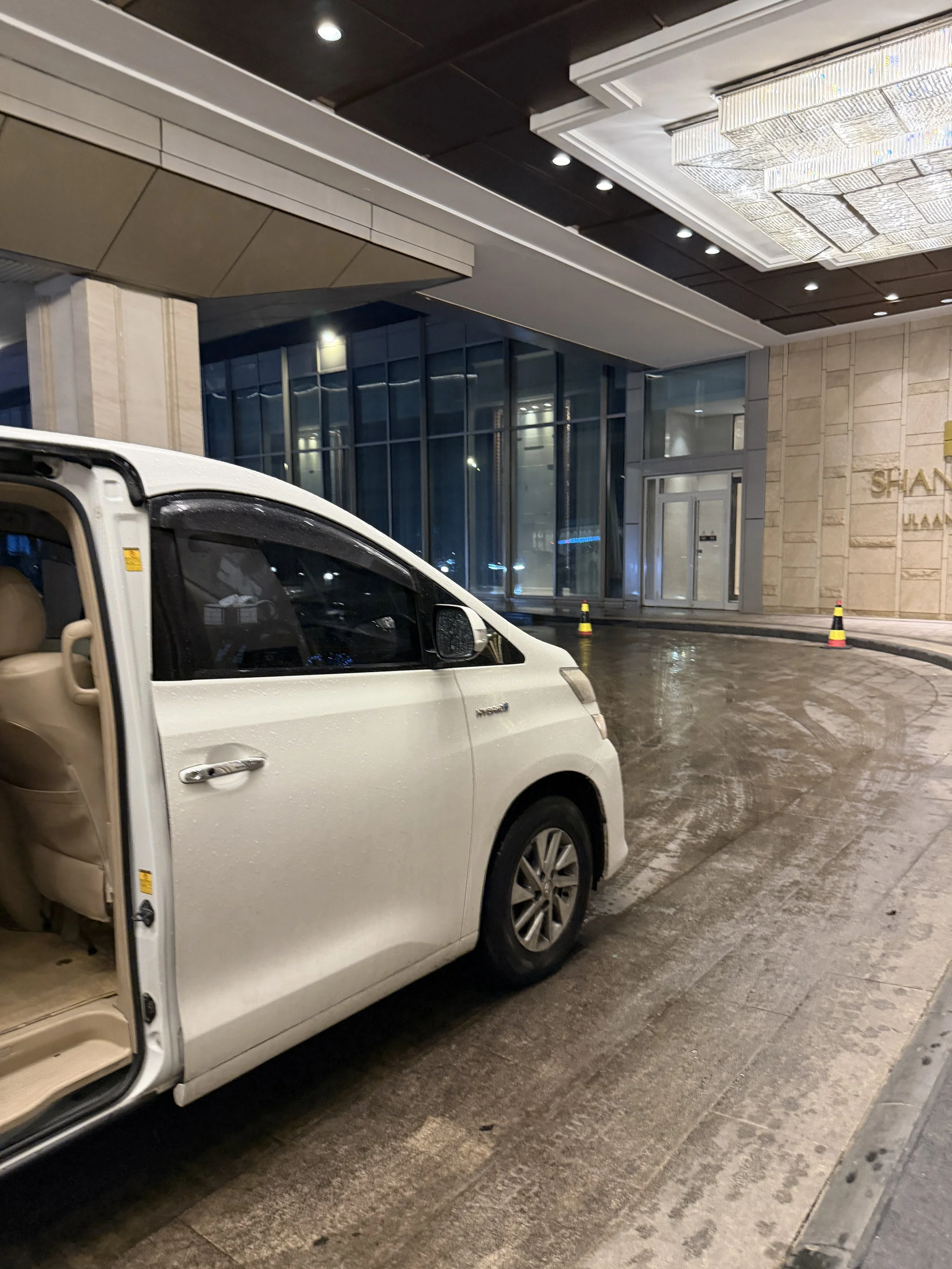 shangri la ulaanbaatar car pickup.JPG