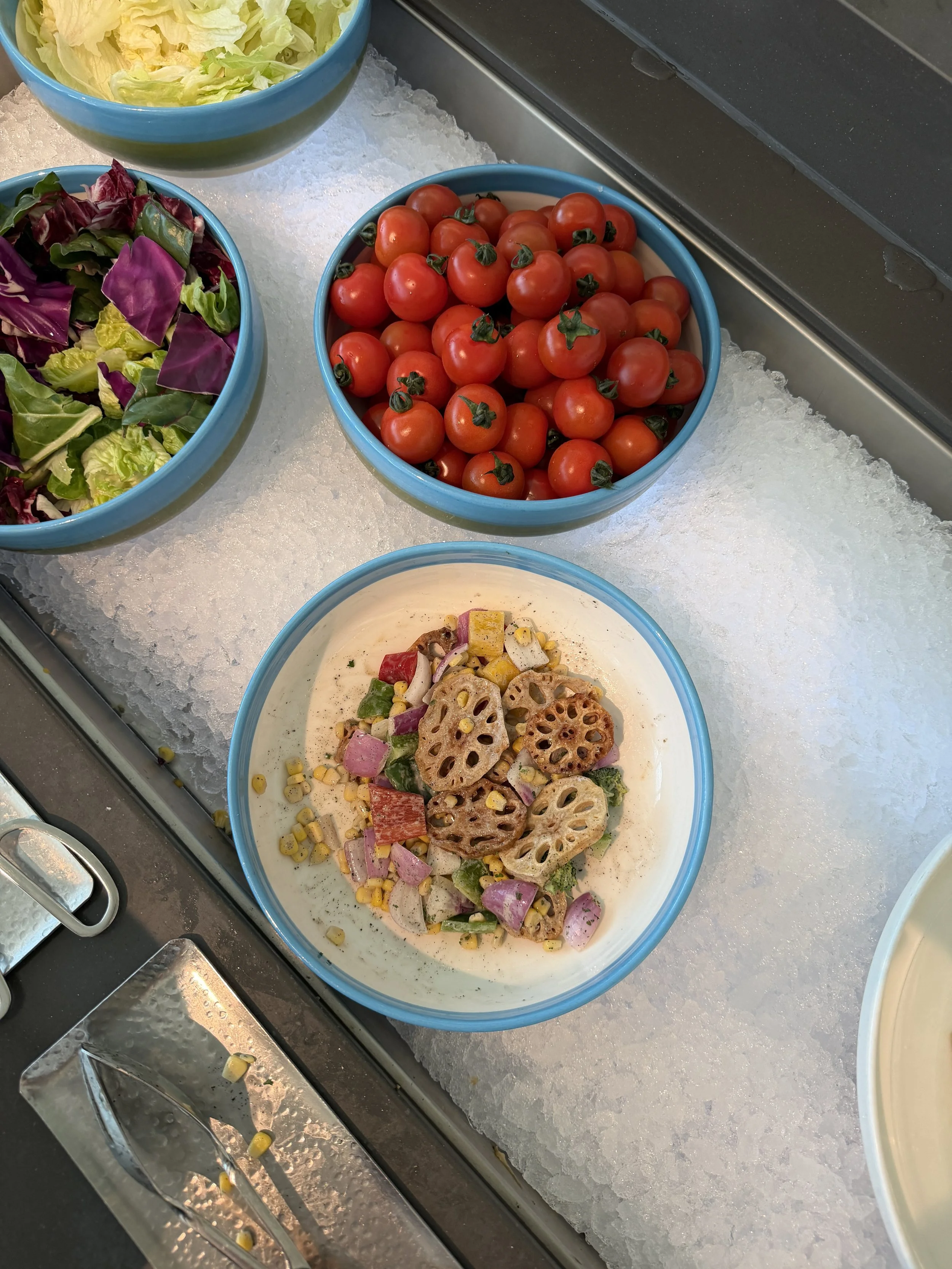 kal lounge korean air terminal 1 salad bar.JPG