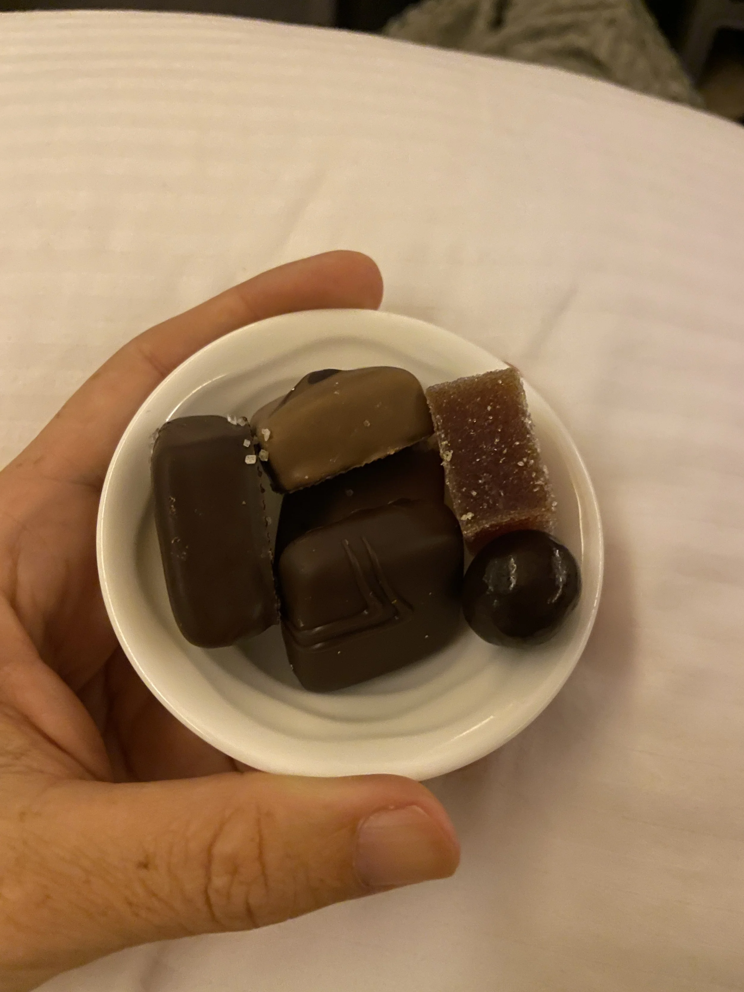 emirates business class 777 bowl of chocolates.JPG