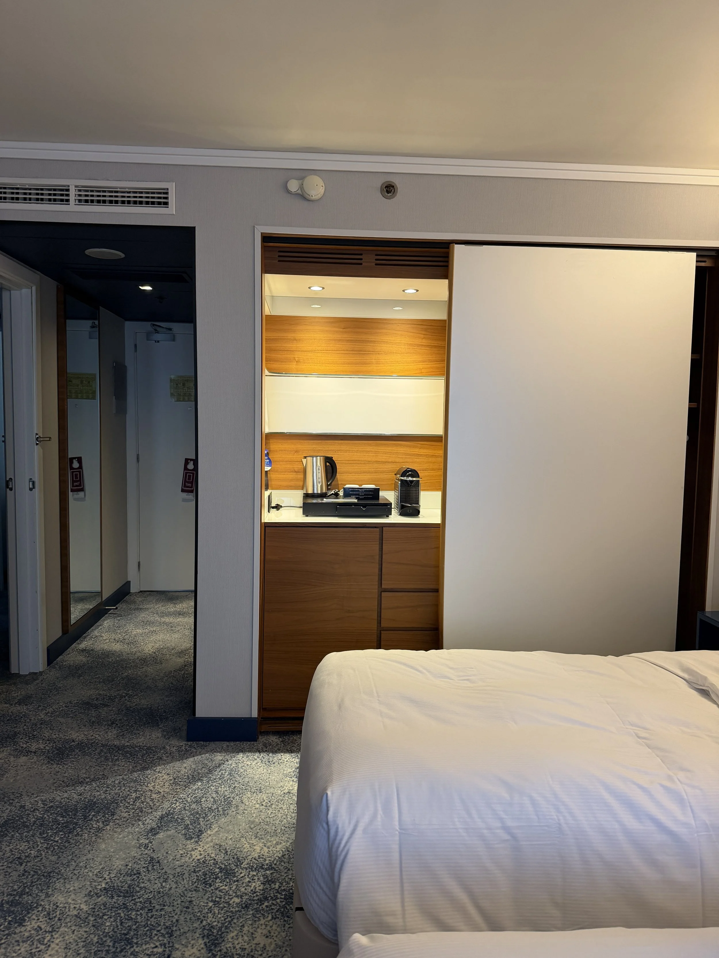 hilton barcelona coffee bar inside room.JPG