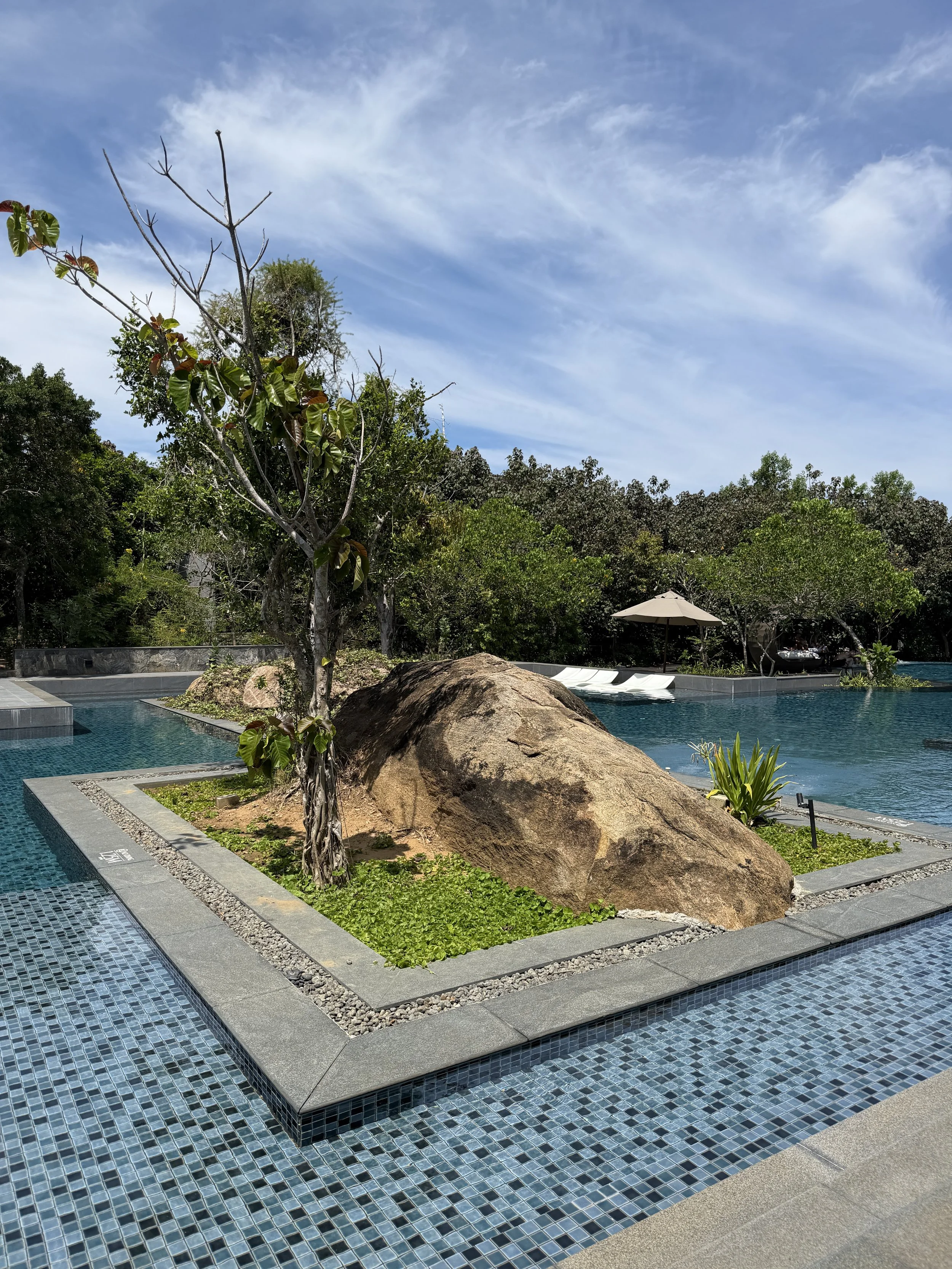 hilton yala main pool right view.JPG
