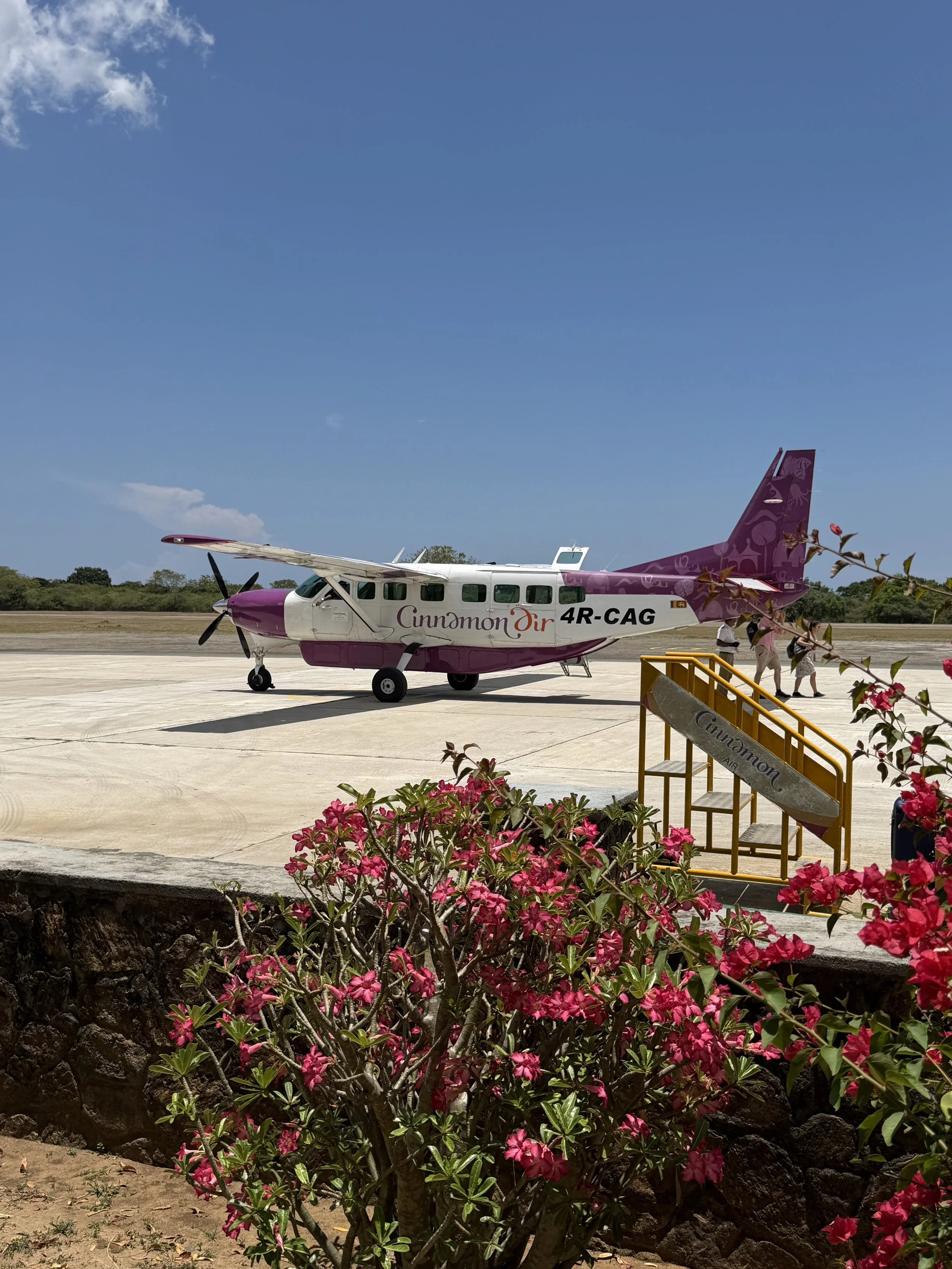 Flying Cinnamon Air Direct from Weerawila to Colombo