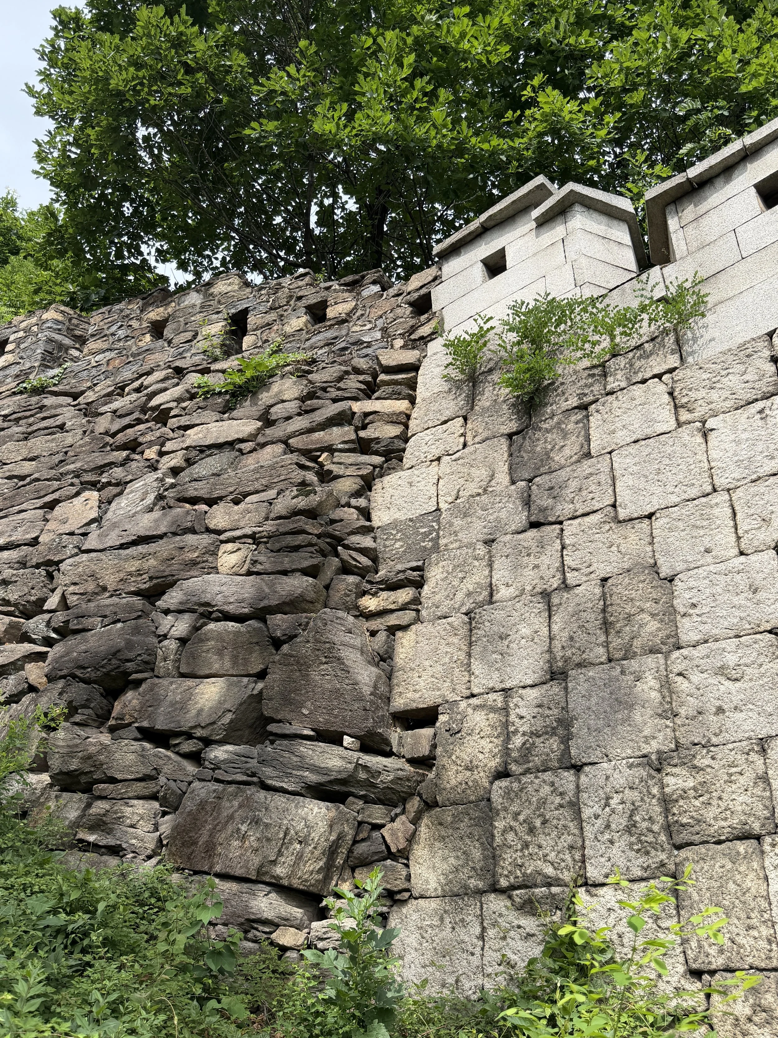 variations of rock on seoul city wall namsan trail.JPG