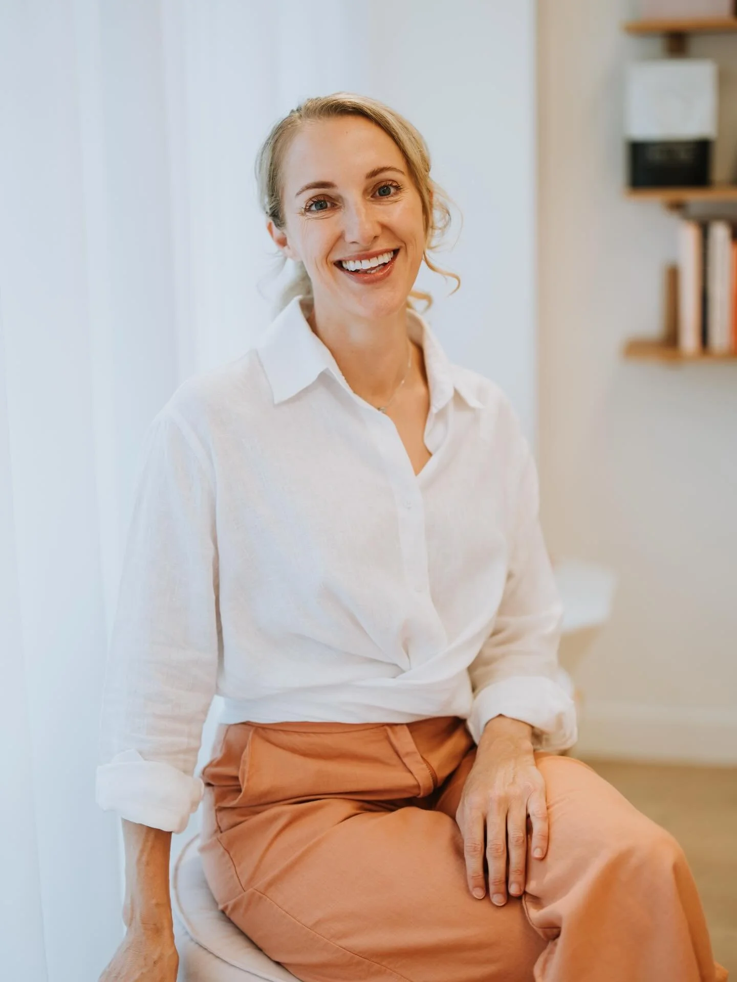 Meet Dom 👋🏻 

We are so excited to finally announce that Dom will be joining the team at Her Body Myotherapy and Massage as an experienced Clinical Myotherapist.

Get to know Dominique 👇🏼

🏀 Dom grew up in Canberra and had a very active childhoo