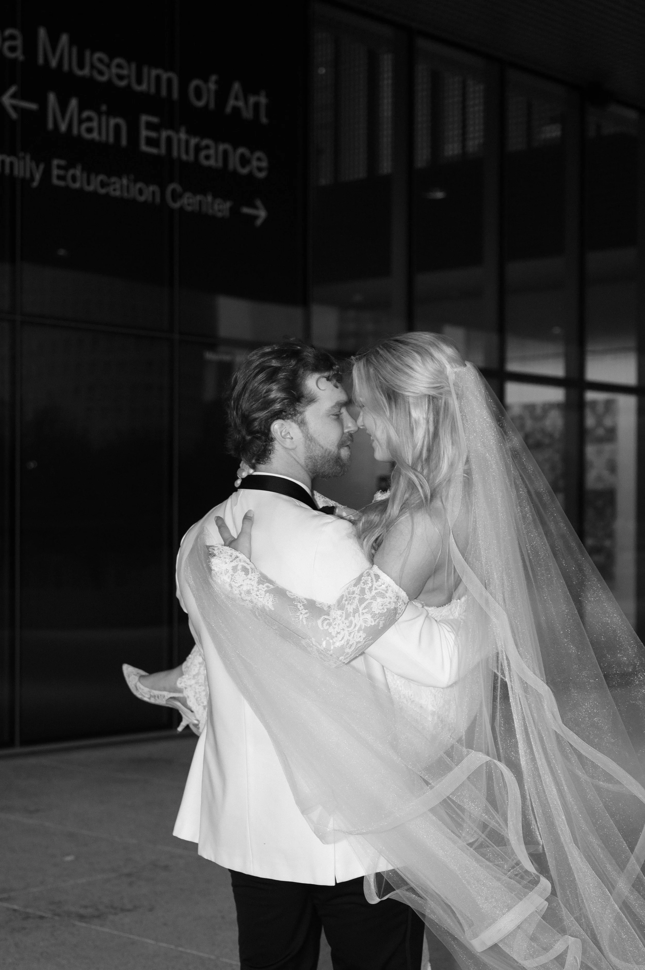 A Museum Wedding to Remember | The Anderson Wedding at the Tampa Museum of Art