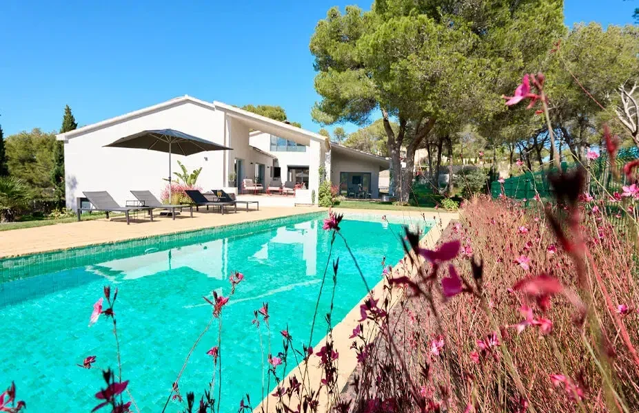 casa-brisa-clothing-optional-pool-overview.webp