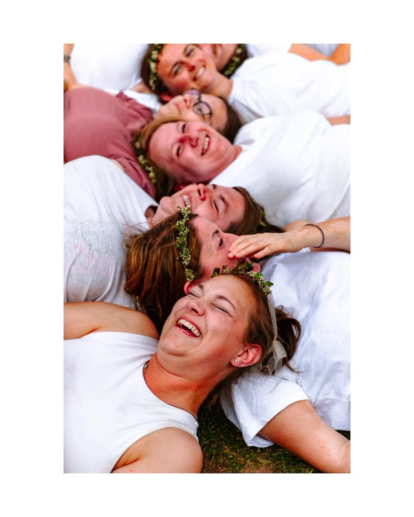 Ich glaube, sie hatten Spa&szlig; mit mir. ✨😊 

Manchmal schie&szlig;en mir spontan Ideen in den Kopf und dann muss es sofort umgesetzt werden. Oftmals endet alles in ziemlichen Gel&auml;chter, aber was gibt es sch&ouml;neres im Leben? 

Christina R