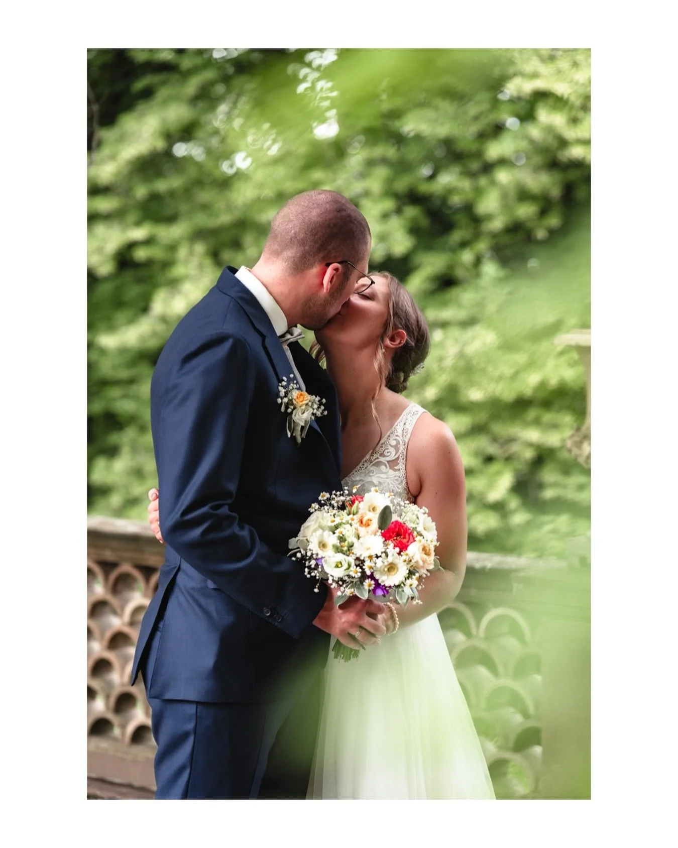 Wenn man meinen Mann fragen w&uuml;rde, welche &Uuml;berschrift ich f&uuml;r meine Fotos nehmen w&uuml;rde w&auml;re das diesmal diese hier : happy wife - happy life. Er spricht aus Erfahrung 😄 janz originell wa? 

Christina Reubold Fotografie
Mail: