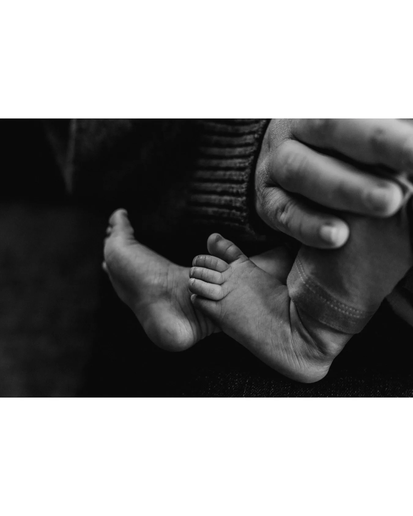 Ich zieh gleich los &ndash; mit Gummistiefeln und Kamera &ndash; um richtig sch&ouml;ne Shots zu machen.
Heute freue ich mich besonders, denn ich begleite eine super nette Familie dokumentarisch bei der Apfelernte. ✨

Ihr m&ouml;chtet auch dokumentar