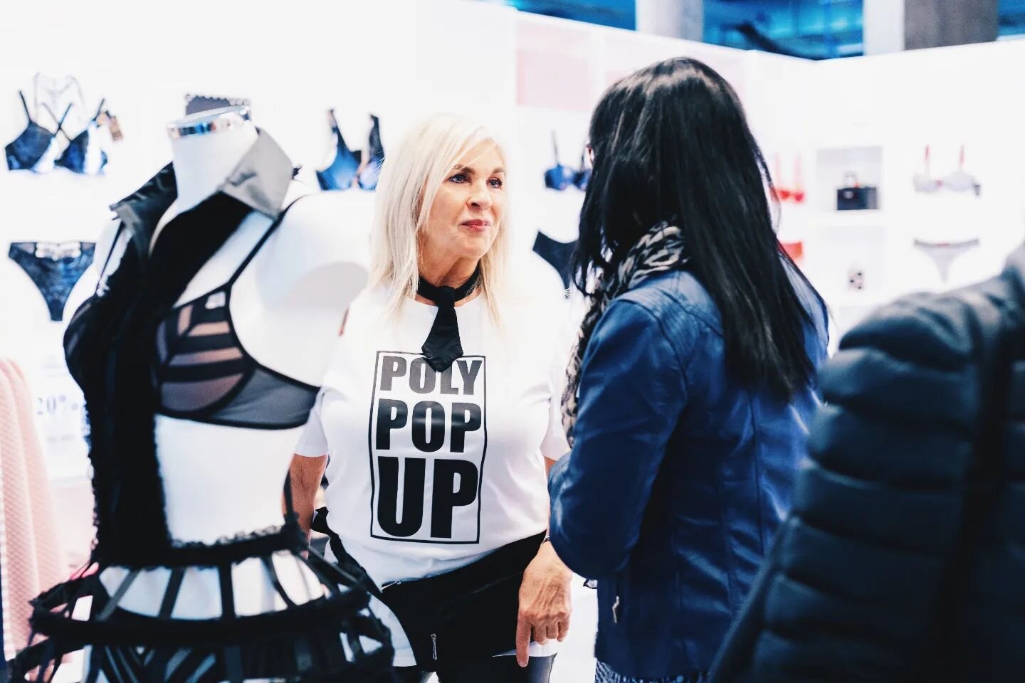 . POLY POP UP .
.
.
.
#popupstore #boutiquecarreblanc #polystyrene #conceptstore #retail #marketingcampaign #lingerie #unique
