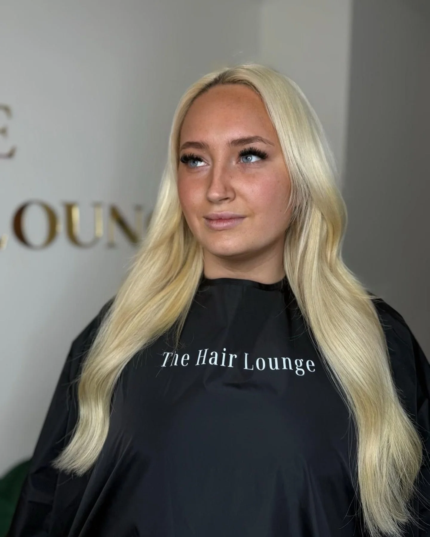 New gowns by @prideofplace_uk 🤍🖤

#salongowns #salon #hairsalon #personlizedsalon #hairdresser #salonhair #eastbounresalon