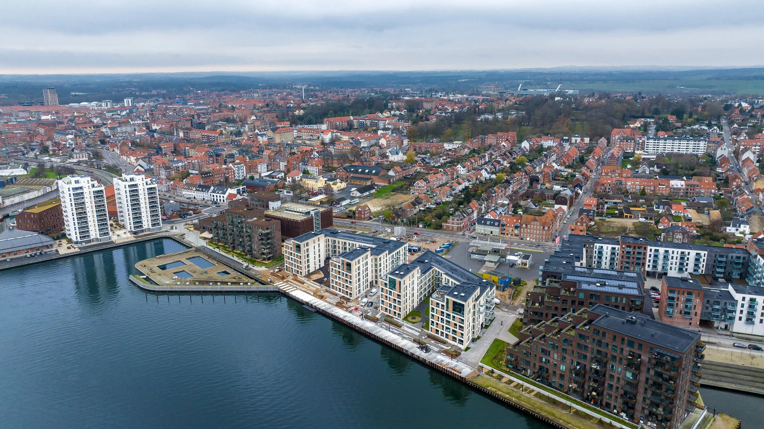 DJI_0021 + skarphed og blå vand.JPG