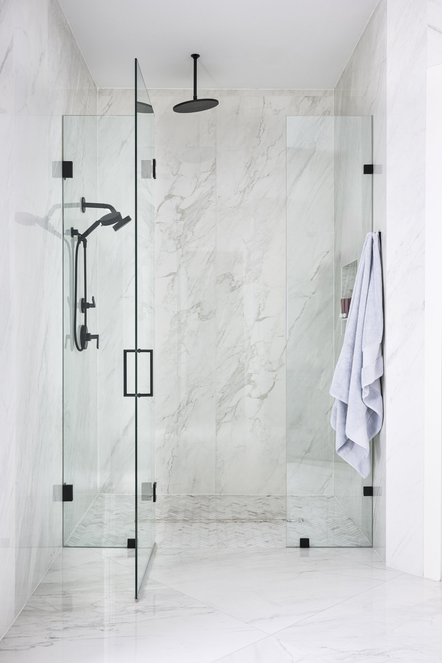 Primary_bathroom_walkin_shower.jpg
