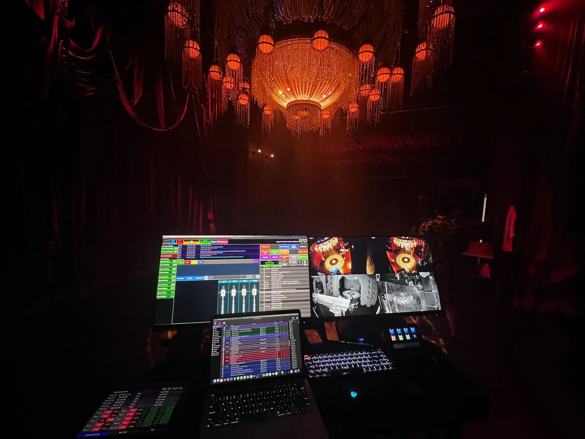 Let the Spectacle Astound You