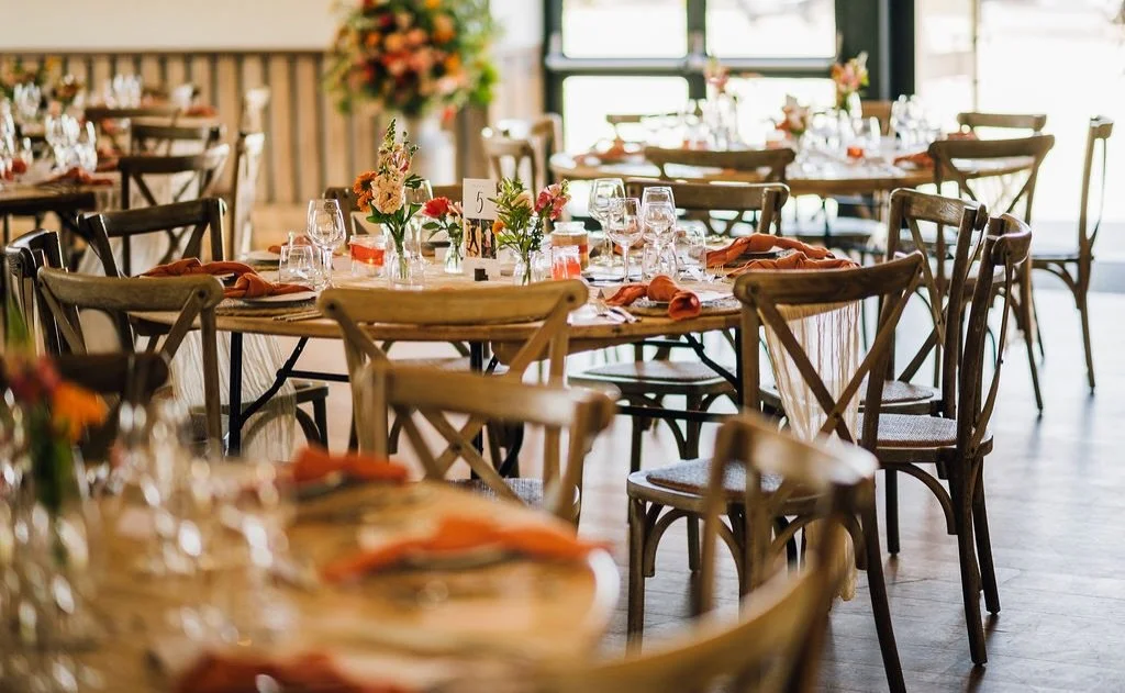 Beautiful set up for E&amp;K last summer, using our custom made round tables ✨

Image by @atlasweddingphotography