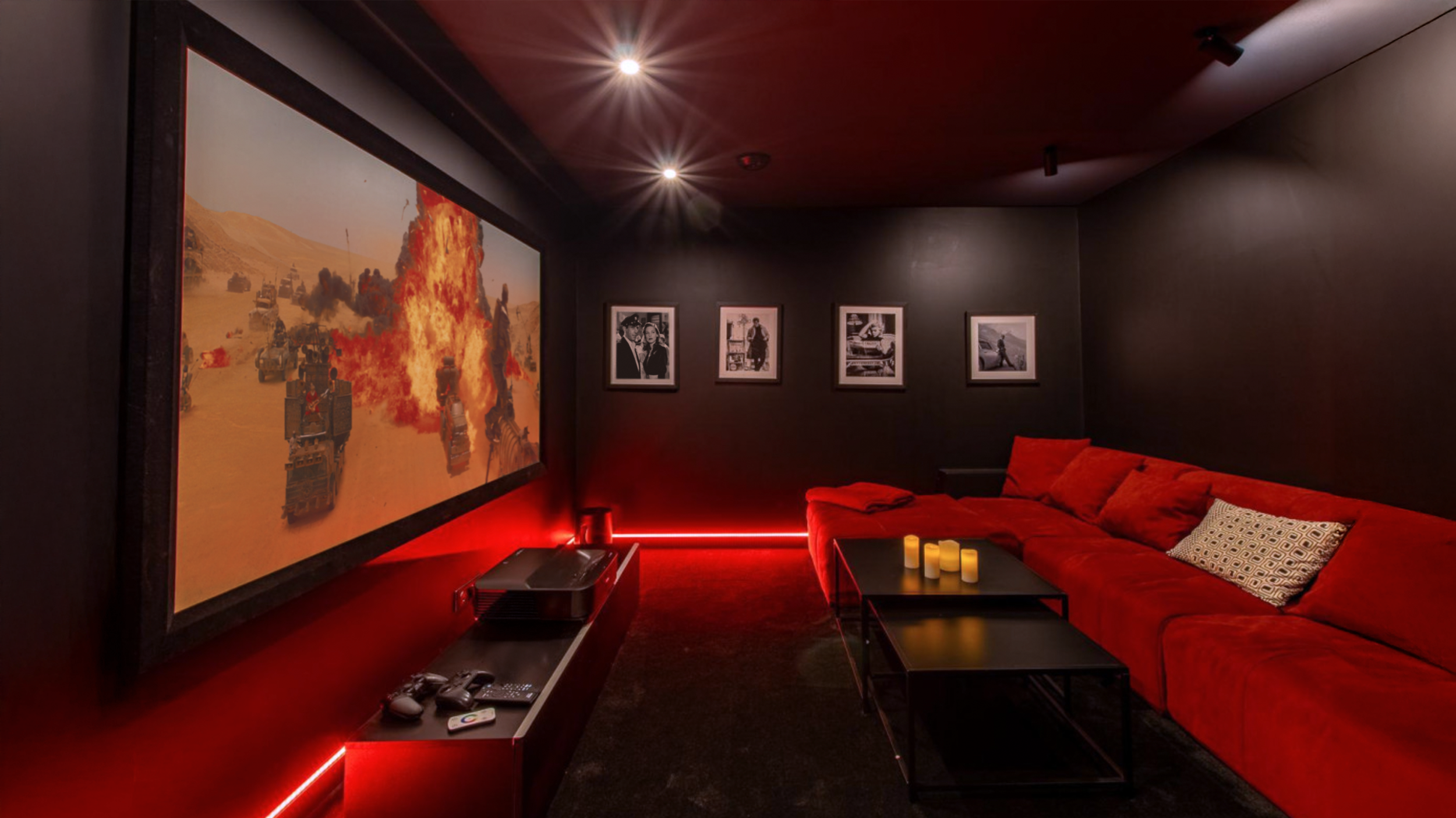 Salle de home cinéma Sonos 5.1 avec canapés ciné, dans un Chalet classé 5 étoiles, au cœur des Alpes, France.