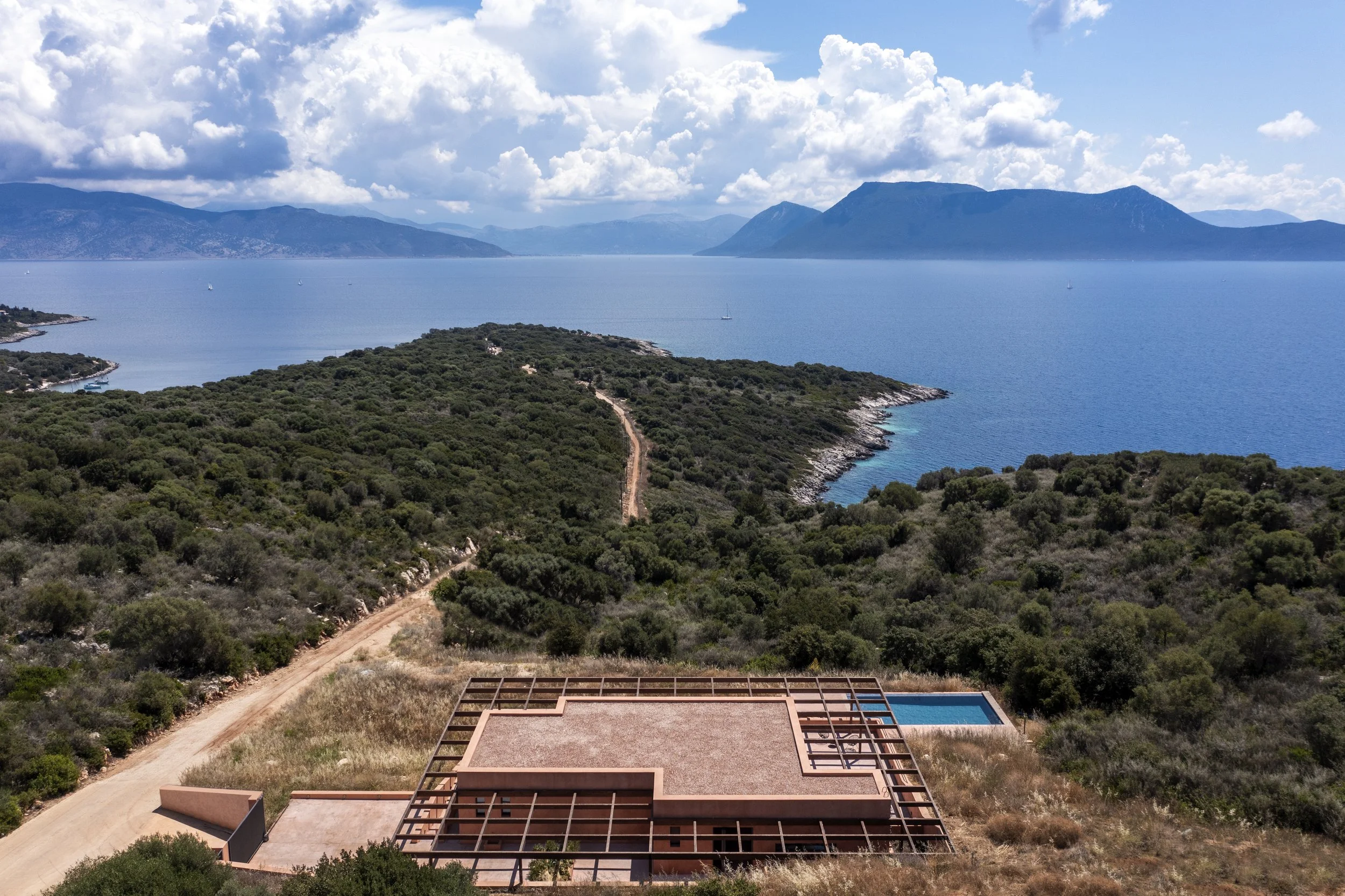 Gaia ATENO_yerolymbos 05_High_Res.jpg