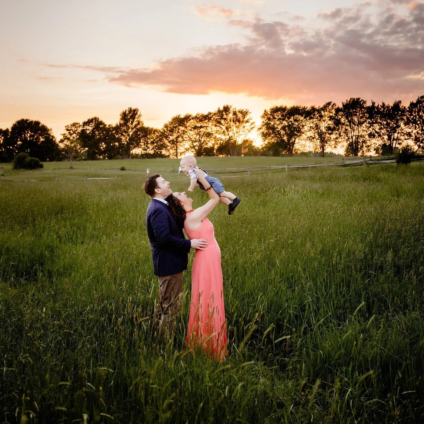 BLACK FRIDAY DEAL!!

Really late posting this, but this will be available until Monday!

Buy a full portrait session for just $400, plus you&rsquo;ll receive a free upgrade to the full gallery of images- that's a whopping $300 in savings!  Can be use