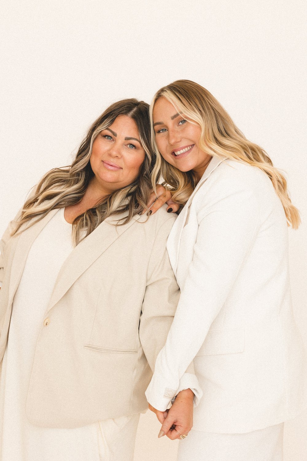 Luxury Bleached Salon