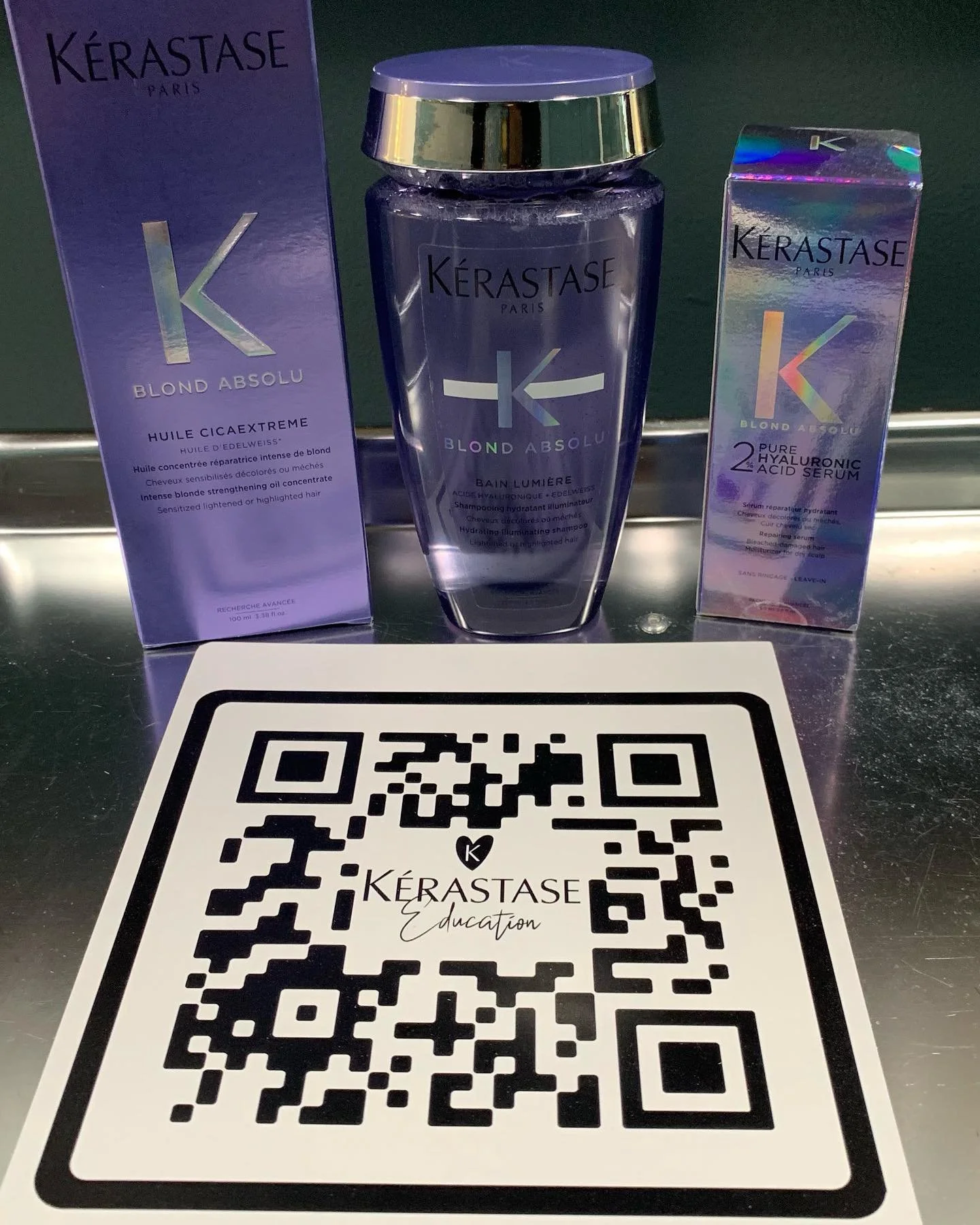 A translucent repairing hyaluronic acid serum for blonde hair &amp; moisturizer for the scalp. The serum instantly hydrates the hair immediately after blonding service, while soothes the scalp &amp; preserves scalp moisture barrier. The serum is most