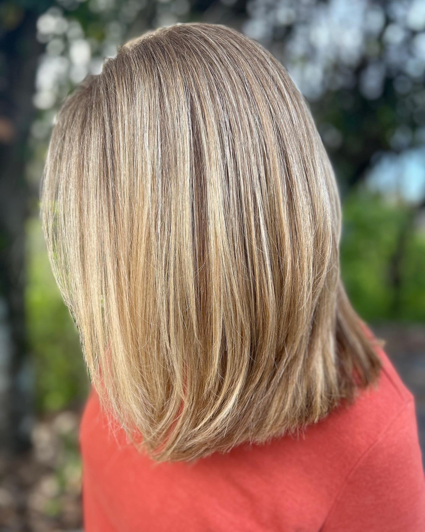 ☀️brightening hair and the day☀️

Book with Jarin to get your dream Summer hair:

call (615)771-6565
saloncapellifranklin.com
DM