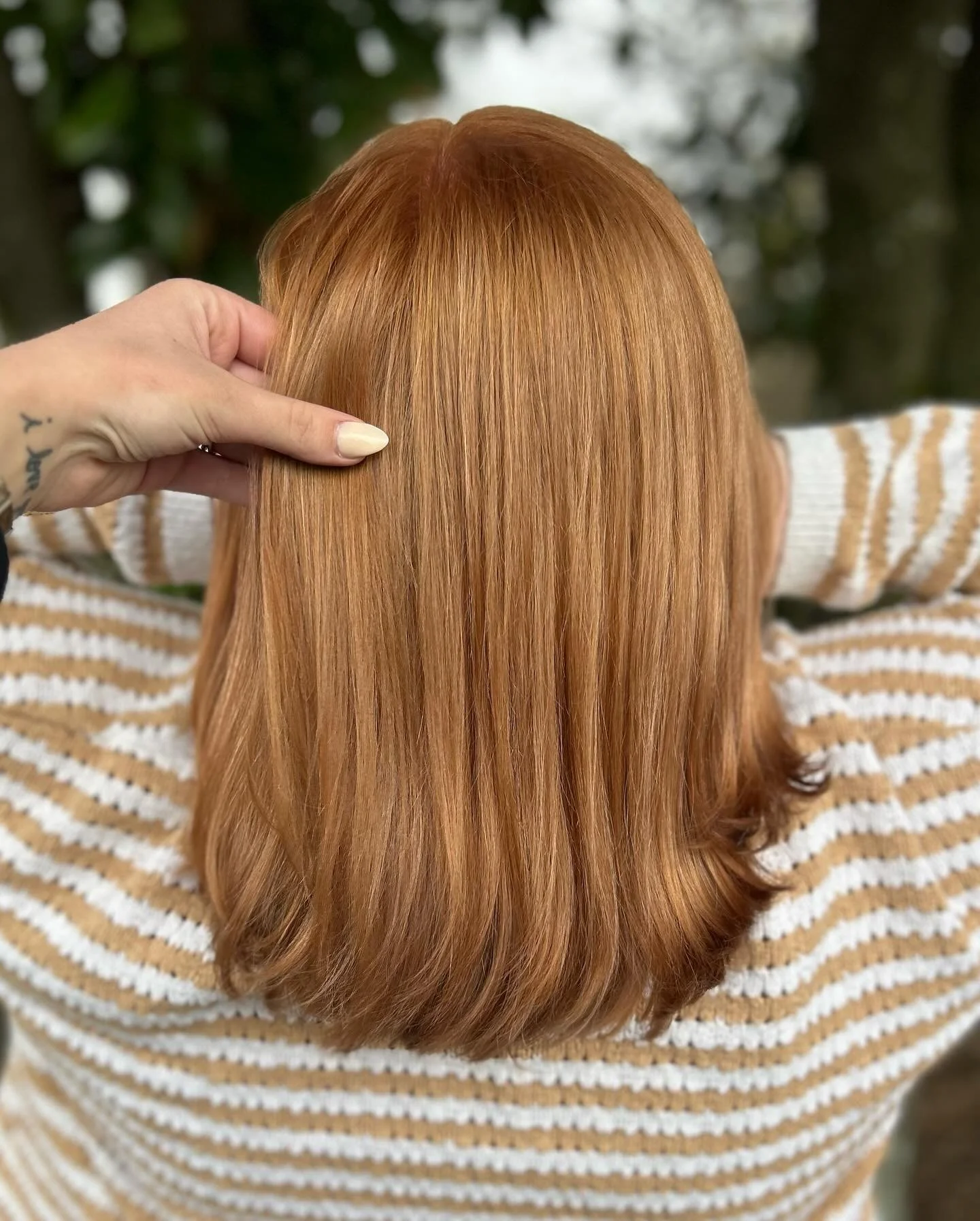 Spring is the perfect time for a fresh new look! 🌺✨Let Kayla transform your hair with the perfect color for the season 

Stylist: @kayladaniels.beauty 
Book NOW: (615)771-6565, saloncapellifranklin.com, DM 

#springglow #hairbykayla #freshcolor