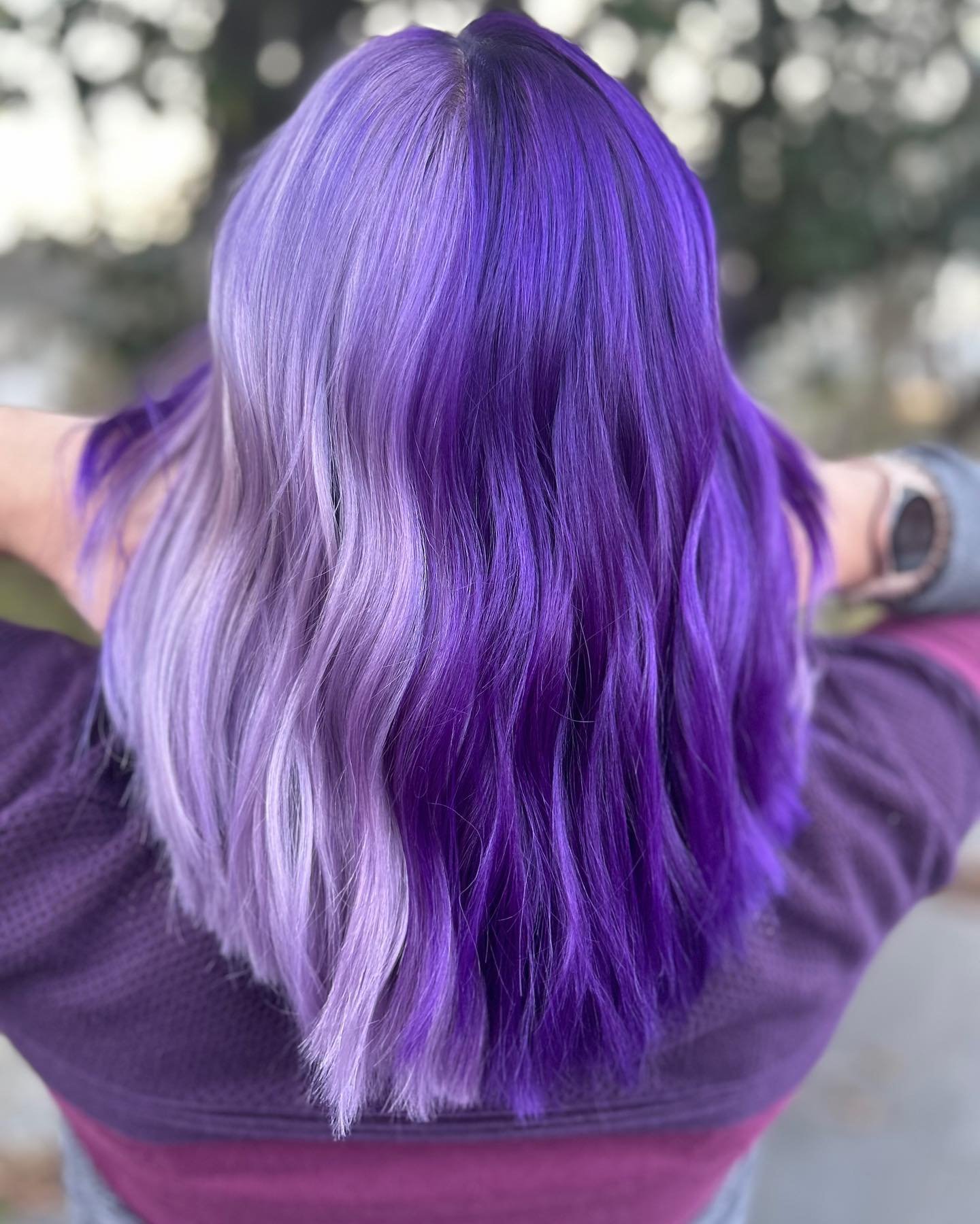 🔮Predicting vibrant colors this Spring🔮 
Book at Salon Capelli for a fresh, lively Spring color

Stylist: Kayla Smith 
Booking: (615)771-6565
  saloncapellifranklin.com
  direct message