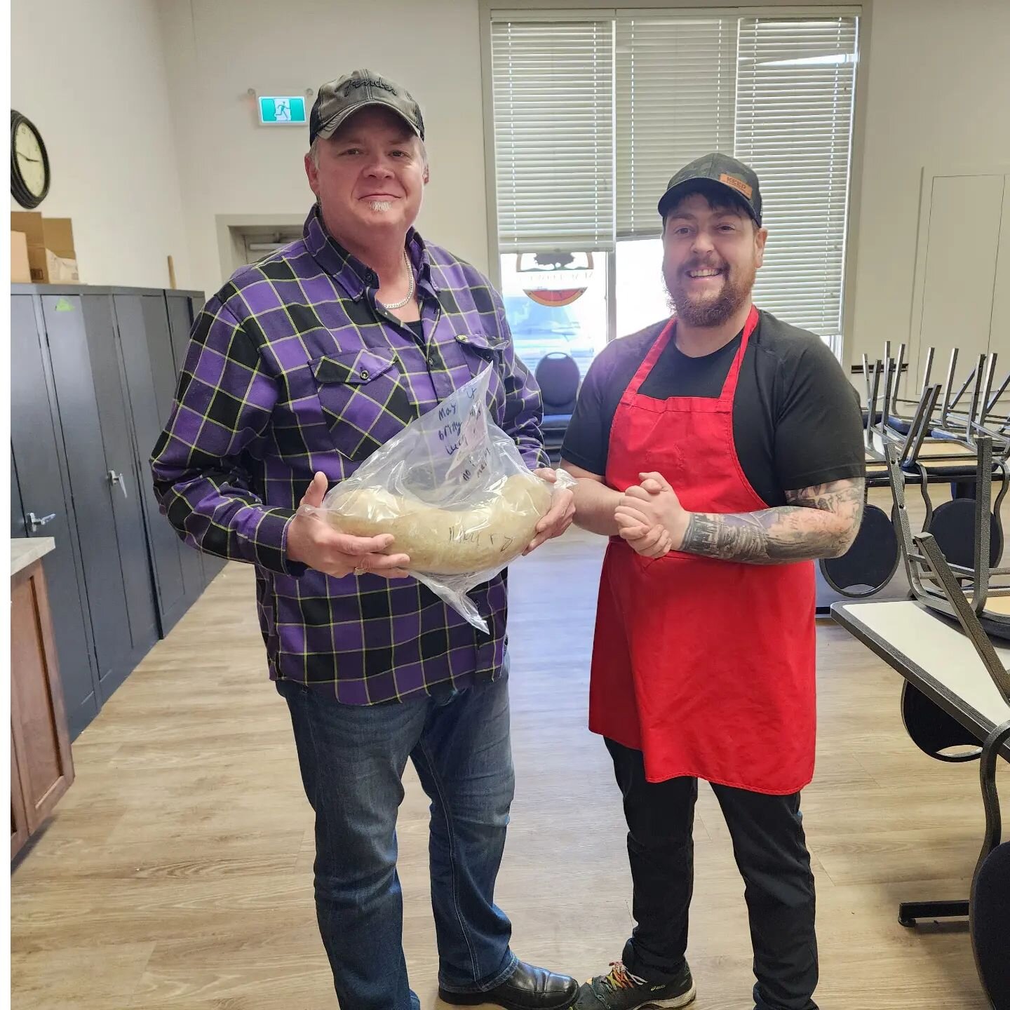 Big #thankyou to the #winner (Steve) of the silent auction. I had back in #January. For the very first #Haggis #caught this year. A big fella too! The #winningbid was forwarded onto #albertachildrenshospital #albertachildrenshospitalfoundation
#maken