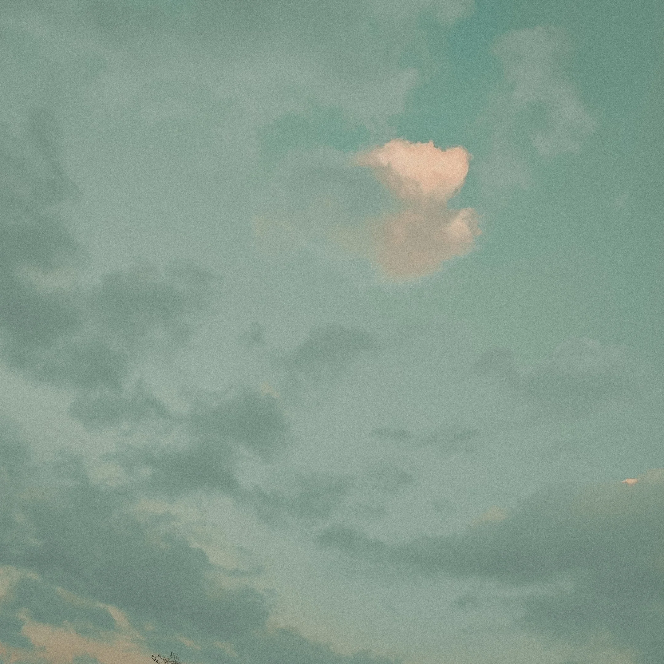 A Minimalist Picture of the Clouded Sky