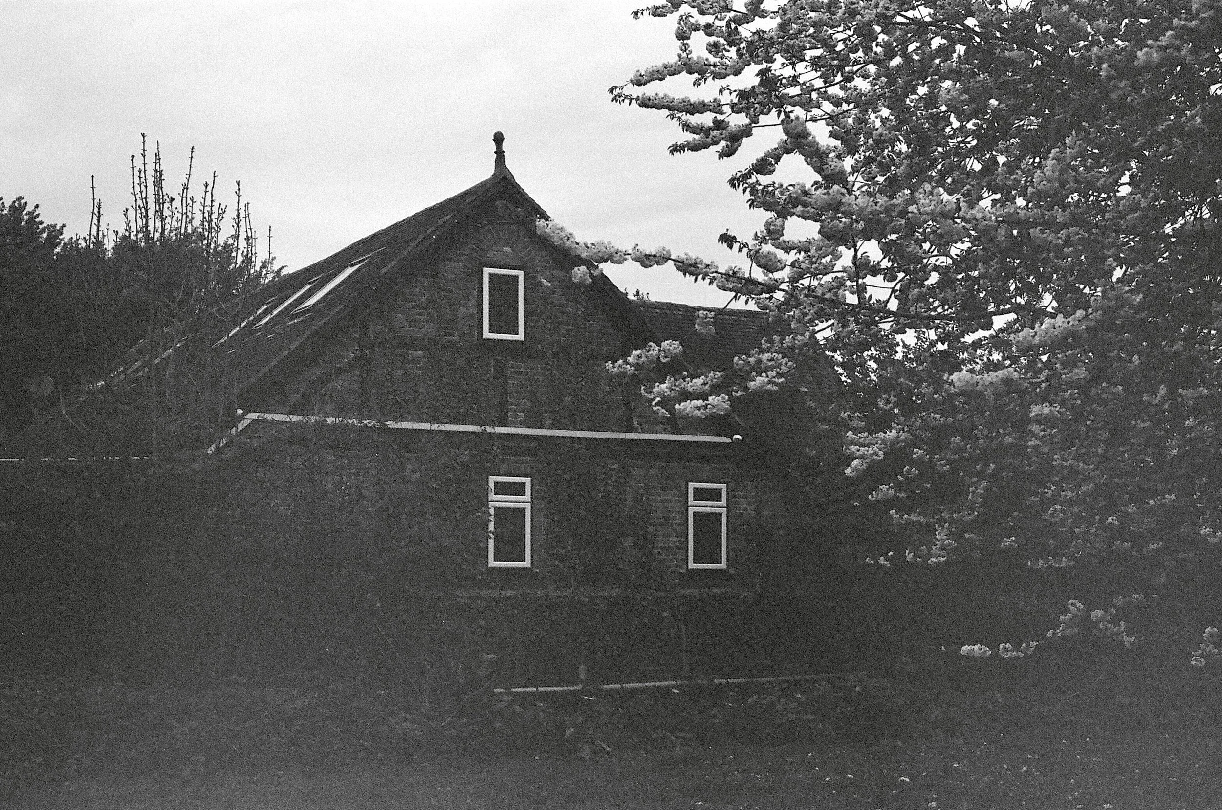 Hounslow, London - 400TX B&W