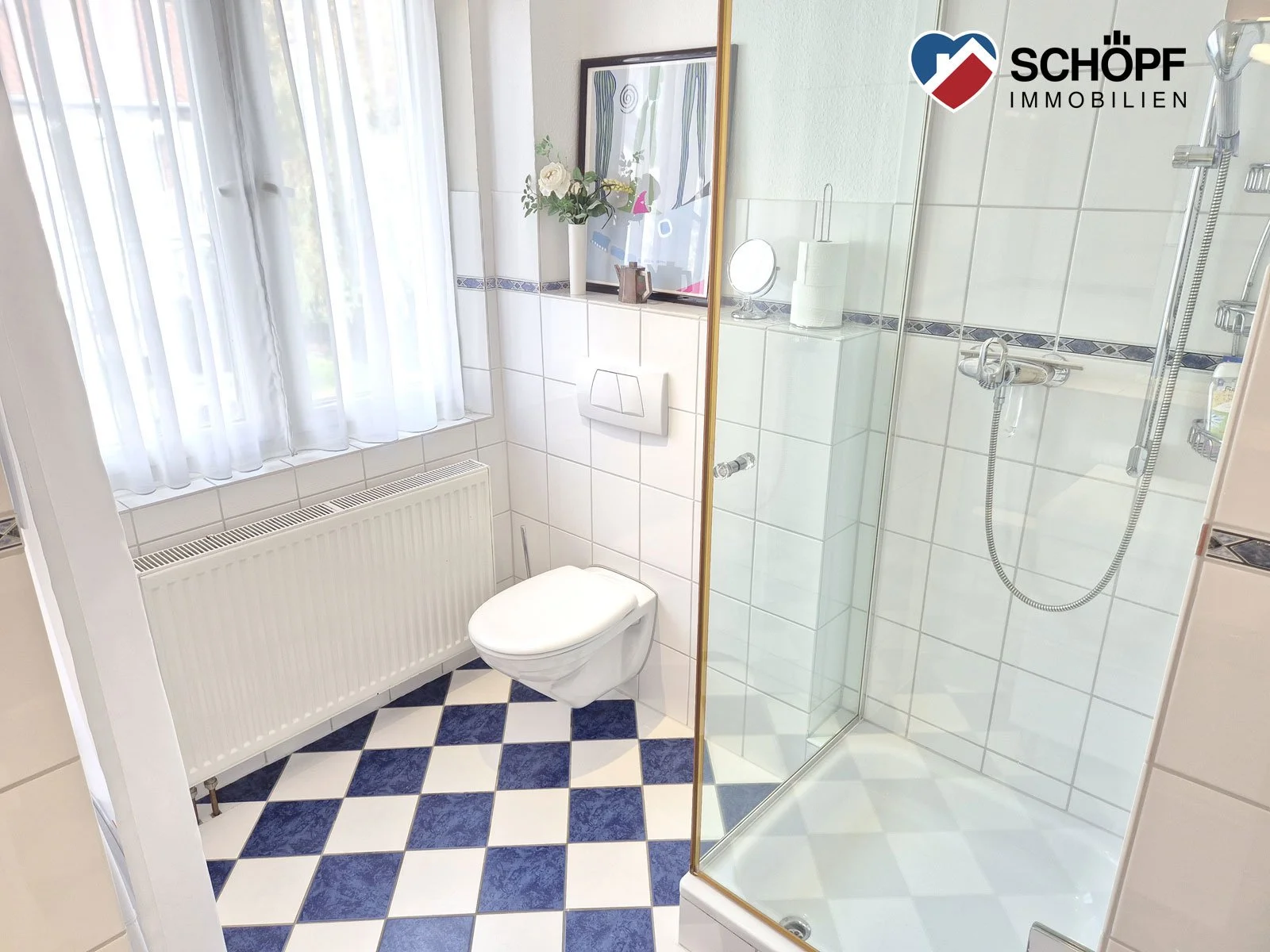 12 OG Badezimmer.jpg