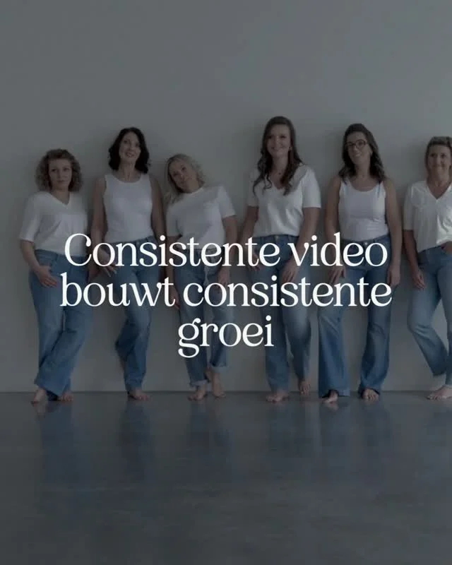 Consistente video bouwt consistente groei.

Niet omdat je vaker post.
Maar omdat je vooruit denkt.

Ik zie het zo vaak: ondernemers die elke week &ldquo;iets&rdquo; opnemen.
Zonder plan, zonder hier op voorhand over na te denken.

Terwijl het zoveel 