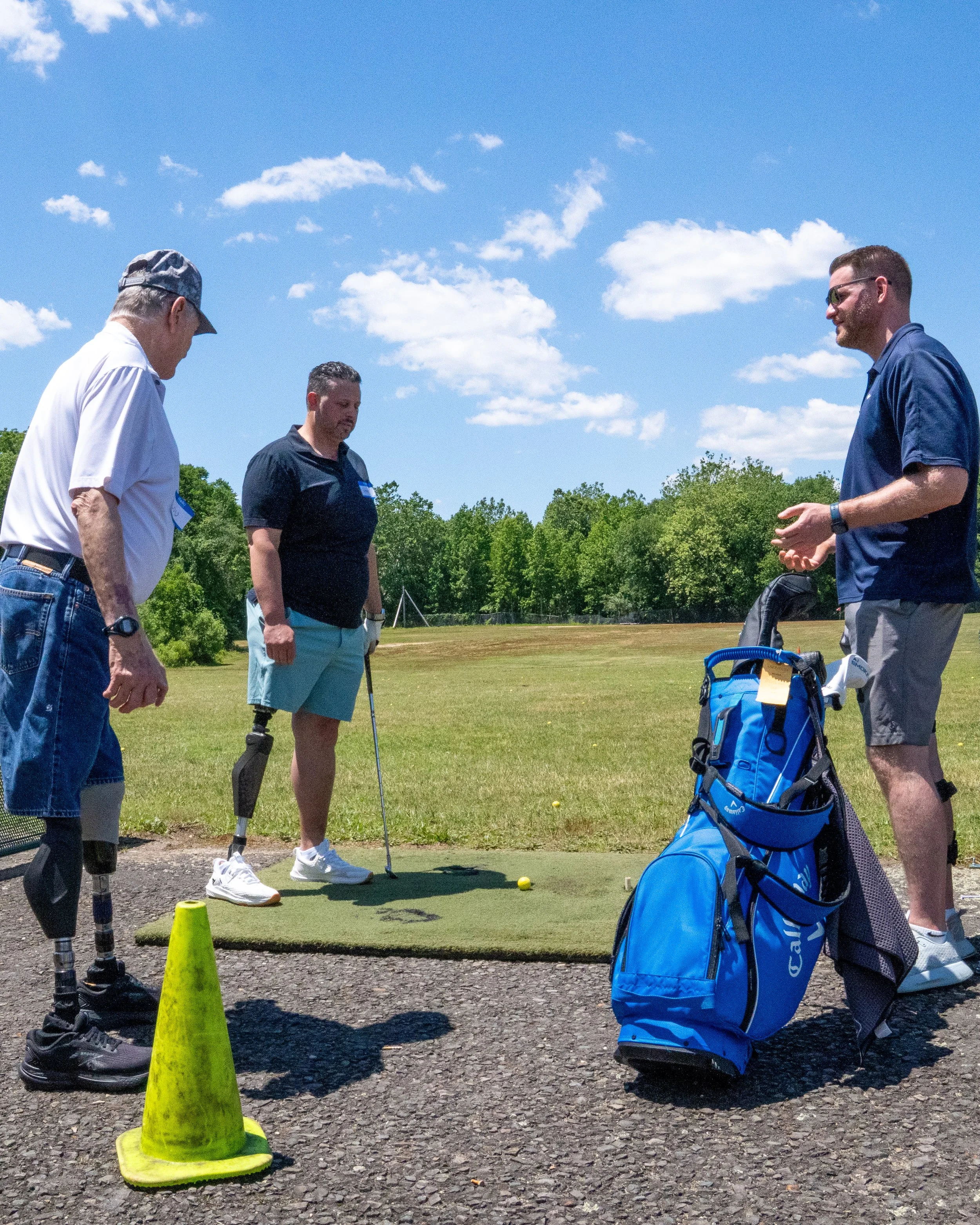  Lou Namm of the Eastern Amputee Golf Association demonstrating adaptive golf technique at the Manfredi O&amp;P clinic in New Jersey 