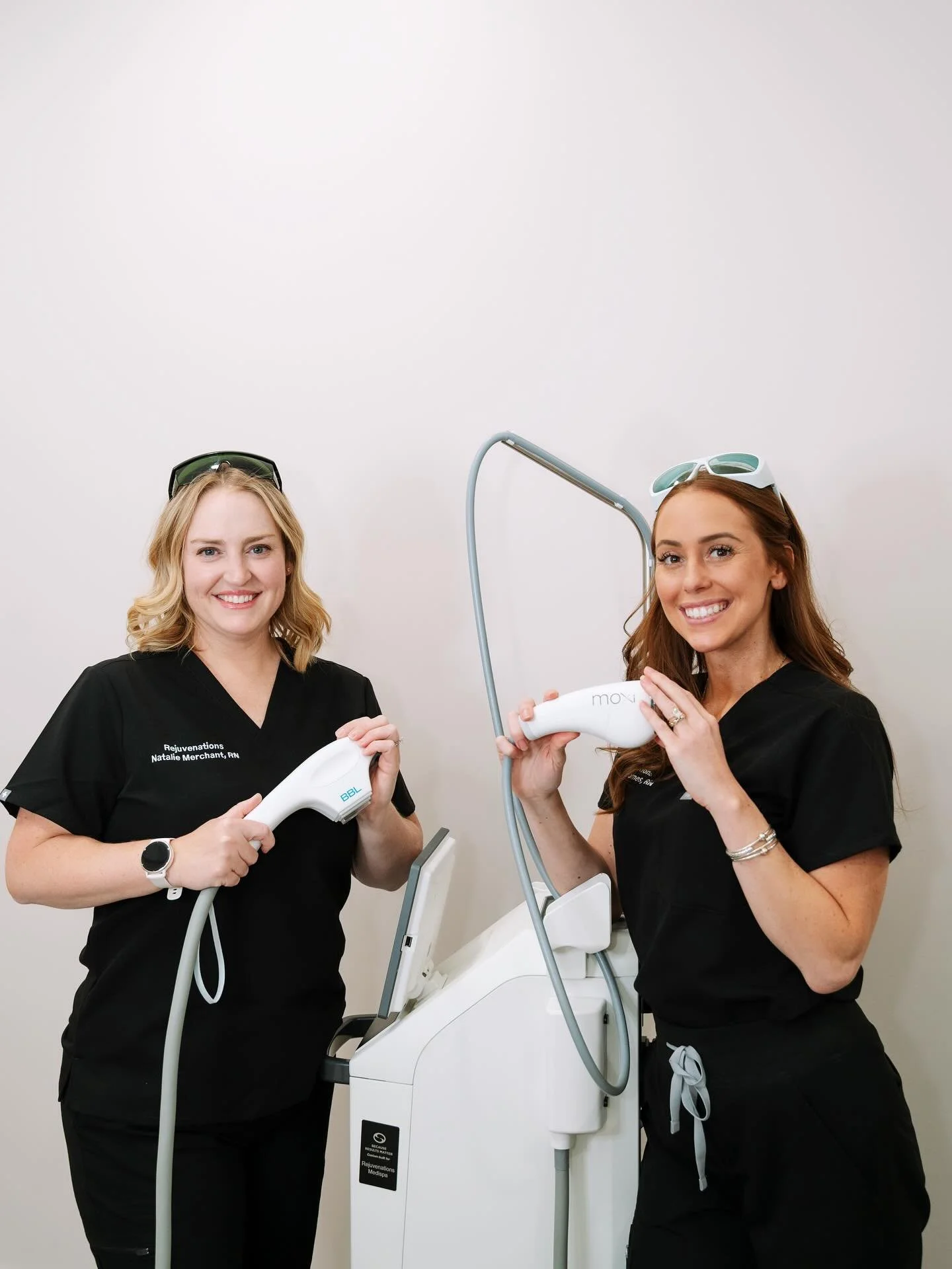 NYC takeover + laser mastery⚡️🗽✨

We&rsquo;re so excited for @nat_the_injector and @amanda_the_injector - they&rsquo;re currently in New York City attending the @sciton_inc Skin CEO Conference, where the best in the industry gather to share cutting-