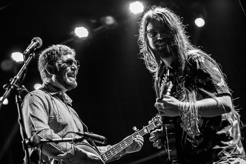 Can't wait to get back to @bigrailbrewing!! July 20th - 6pm. FREE!
photo by @chrisgamberphotography 

#mandolin #touringmusicians #freeshow #bluegrassmusic #progressivebluegrass #guitar #shinysideup #concertseries #dirtygrass #bluegrassjams #banjo