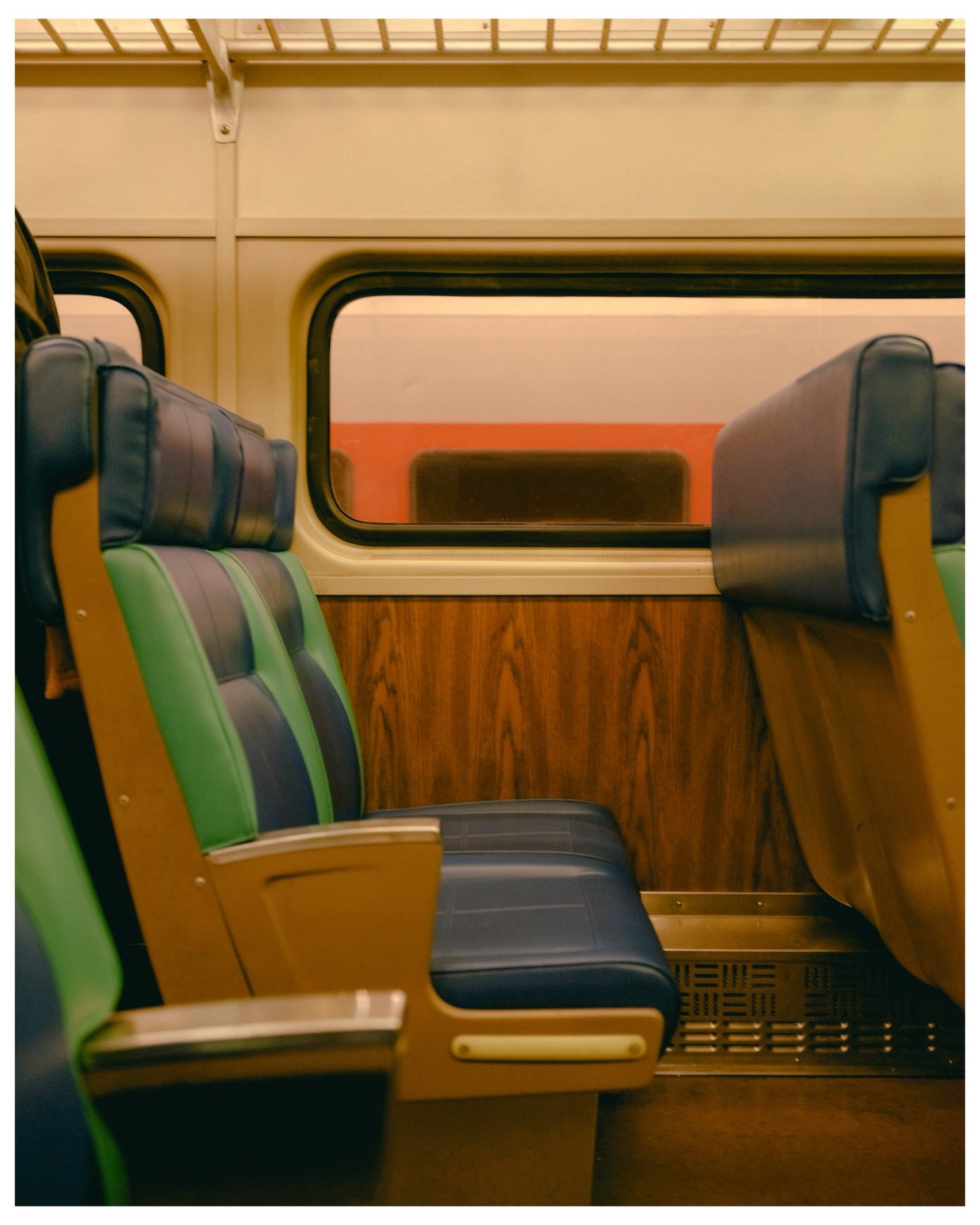 Metro North. 🚇 | NY
&bull;
&bull;
&bull;
&bull;
&bull;
#metronorth #newyorkmetro #upstateny #fujigfx 
#fujifilm