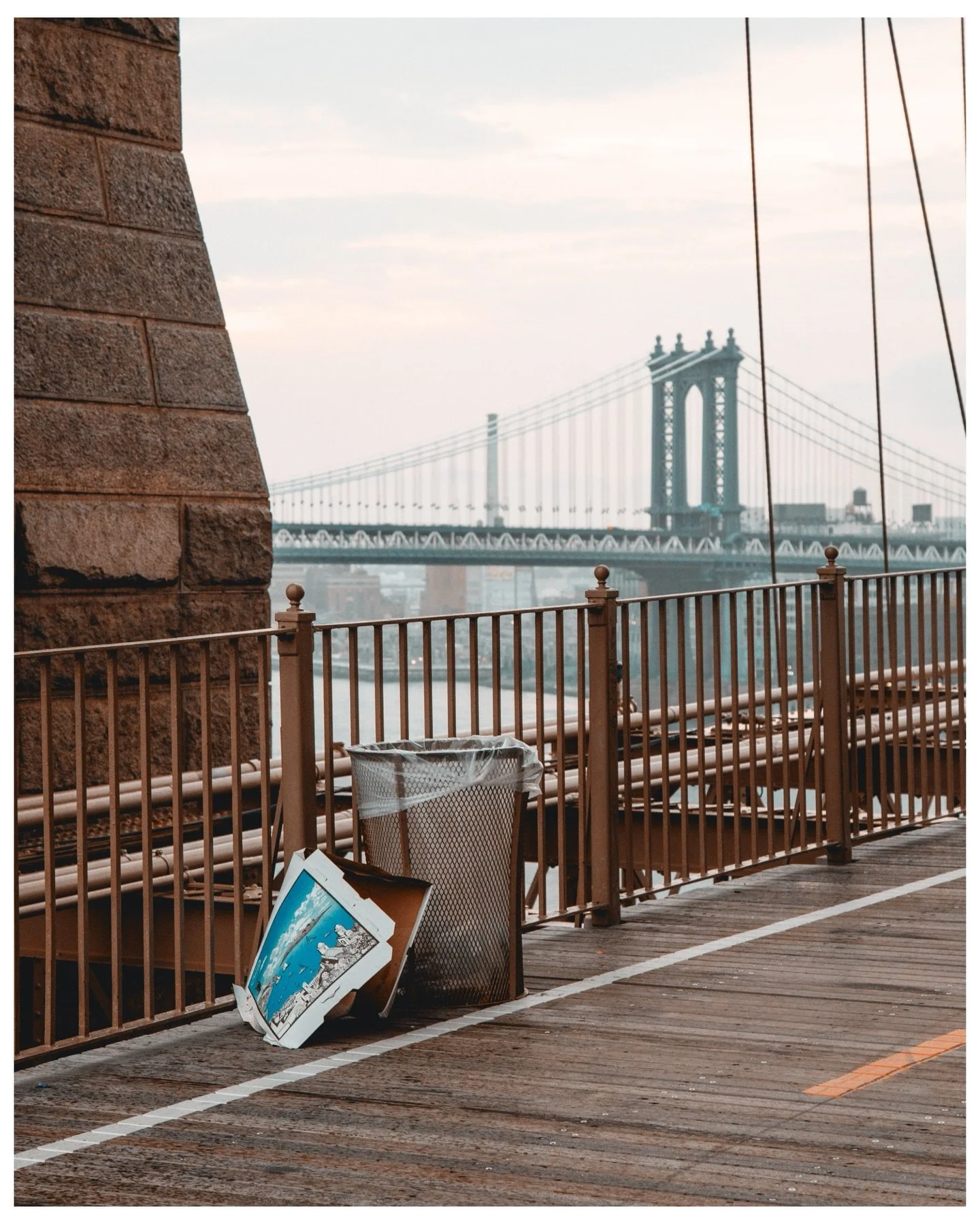 Two Bridges || NY, NY 
&bull;
&bull;
&bull;
&bull;
#twobridges #brooklyn #manhattanbridge #fujifilmgfx 
#newyorkphotographer