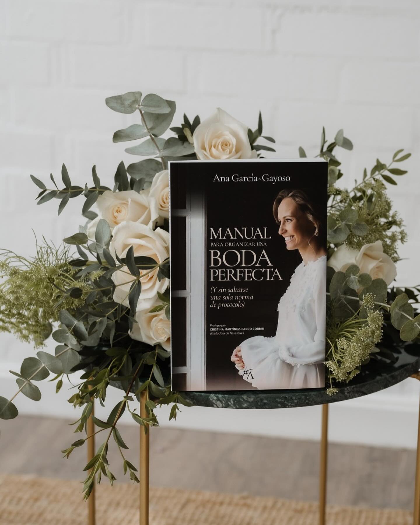 📚SORTEO📚

En la pasada edici&oacute;n #themafiaclub @anaggayoso nos obsequi&oacute; con un ejemplar de su libro.
&ldquo;Manual para organizar una boda perfecta&rdquo; 

Yo ya ten&iacute;a el que le hab&iacute;a comprado cuando lo present&oacute; en