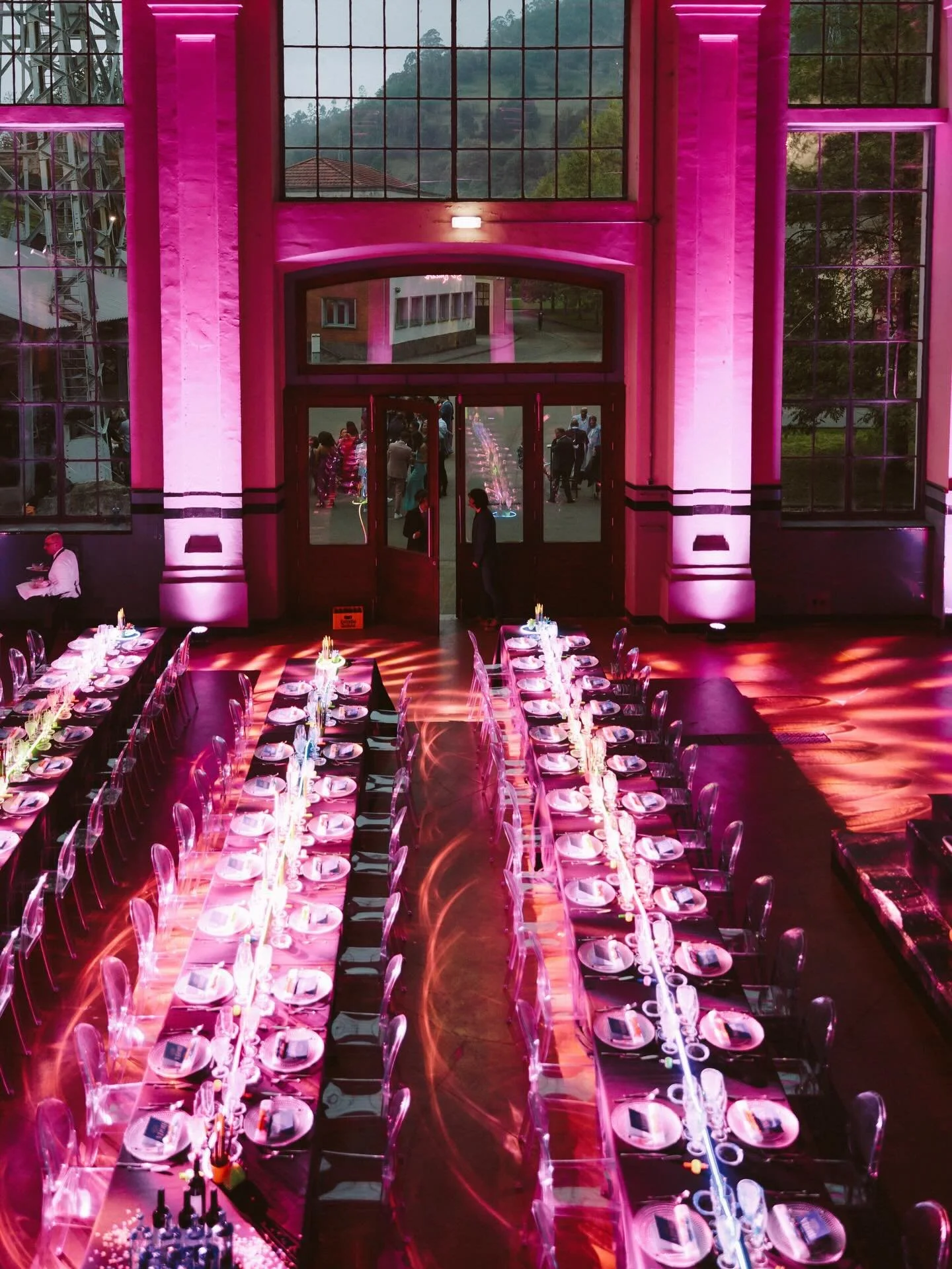 Transformar espacios es nuestra debilidad.
Tener la oportunidad de llevar a cabo proyectos incre&iacute;bles es lo que m&aacute;s nos apasiona y crear este ambiente para Borja y Adri&aacute;n fue algo que nunca olvidaremos.
Un enclave como el @ecomus