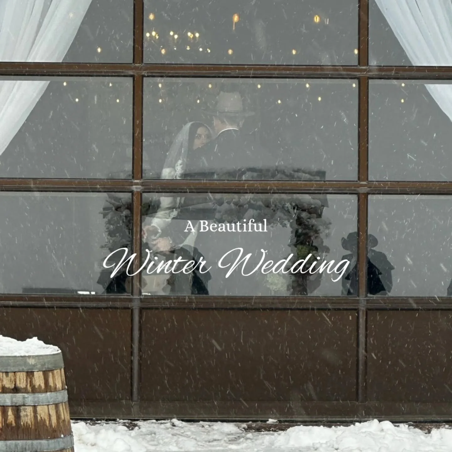 When your bride dreams of a winter wedding all we do all month long is pray for good snow!!!

Blankets ✔️ 
Hot welcome drinks ✔️ 
Snow shovels ✔️ 
A couple deeply in love ✔️ 

Yup think we got it all!

lajoyadulce.com
kathie@lajoyadulce.com 
☎️ 970-8