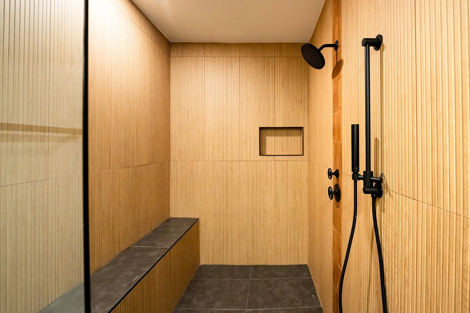20240311-FloorAndDecor-LaurenLizPhoto-9534_websize.jpg