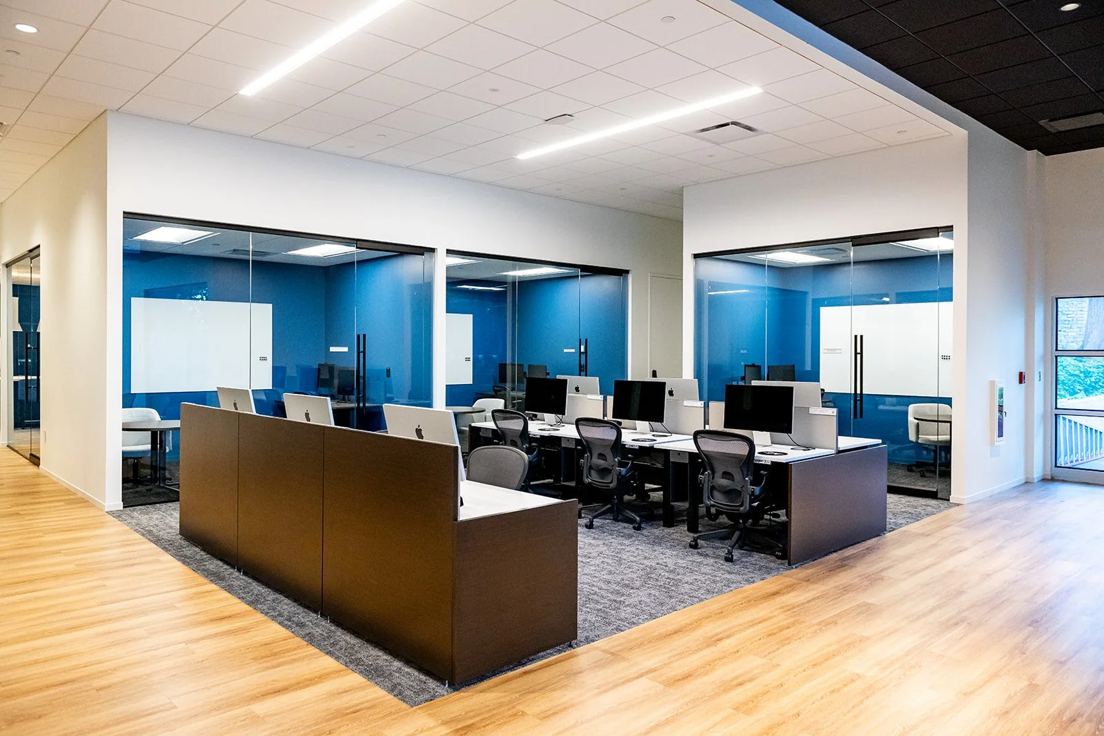 20241115-AJC-NewOffice-LaurenLizPhoto-7204_websize.jpg