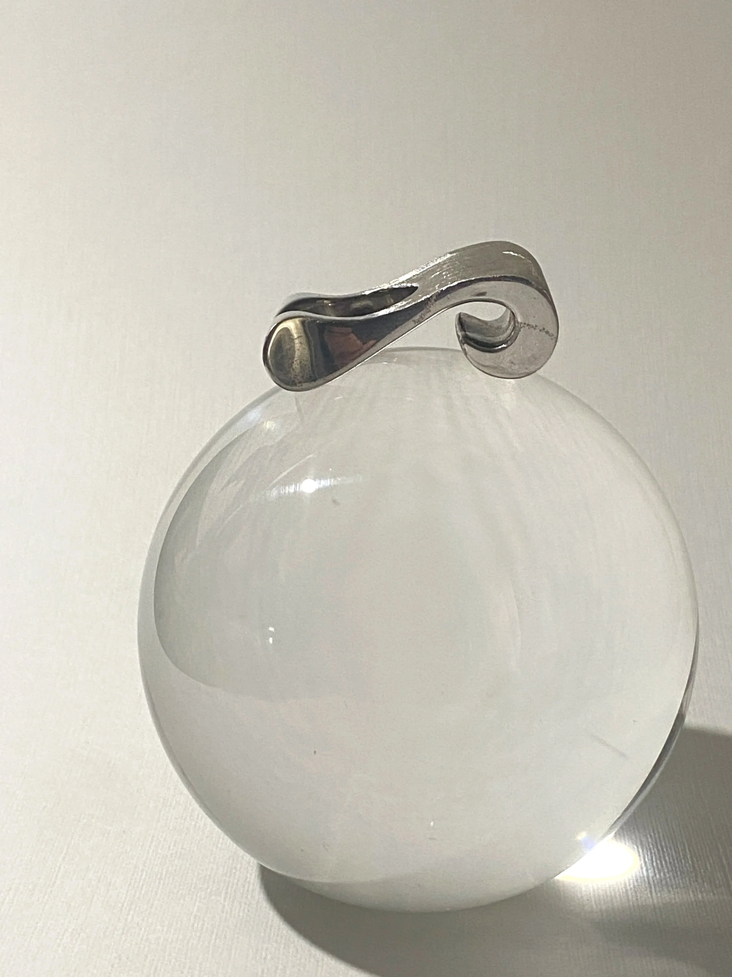 Pergamino Silver wave ring | £120 |
925 Silver |  Weight: 24g