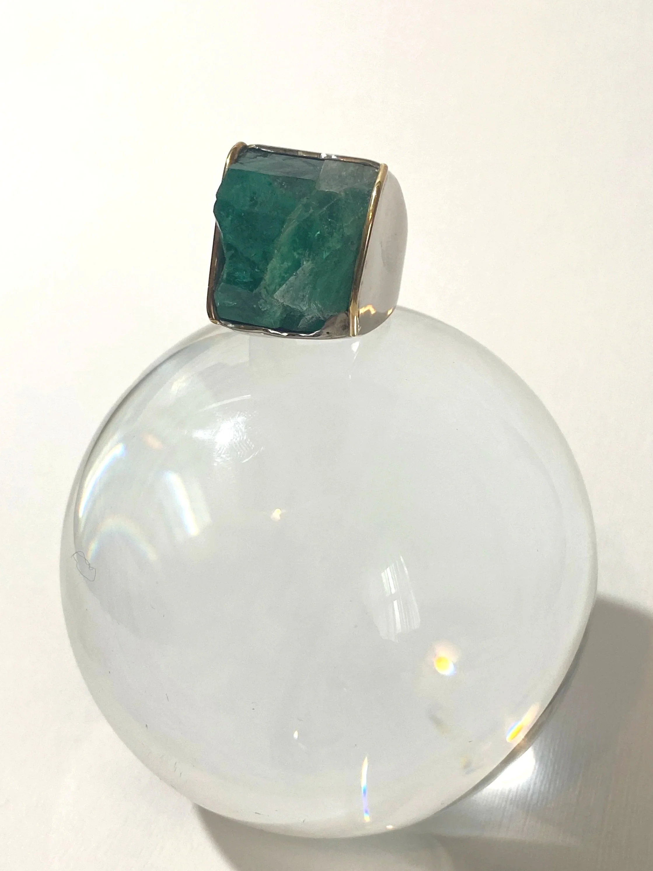 Sierra Silver ring | £400 |

925 Silver, 24 kt gold, rough emerald |  Weight: 25g