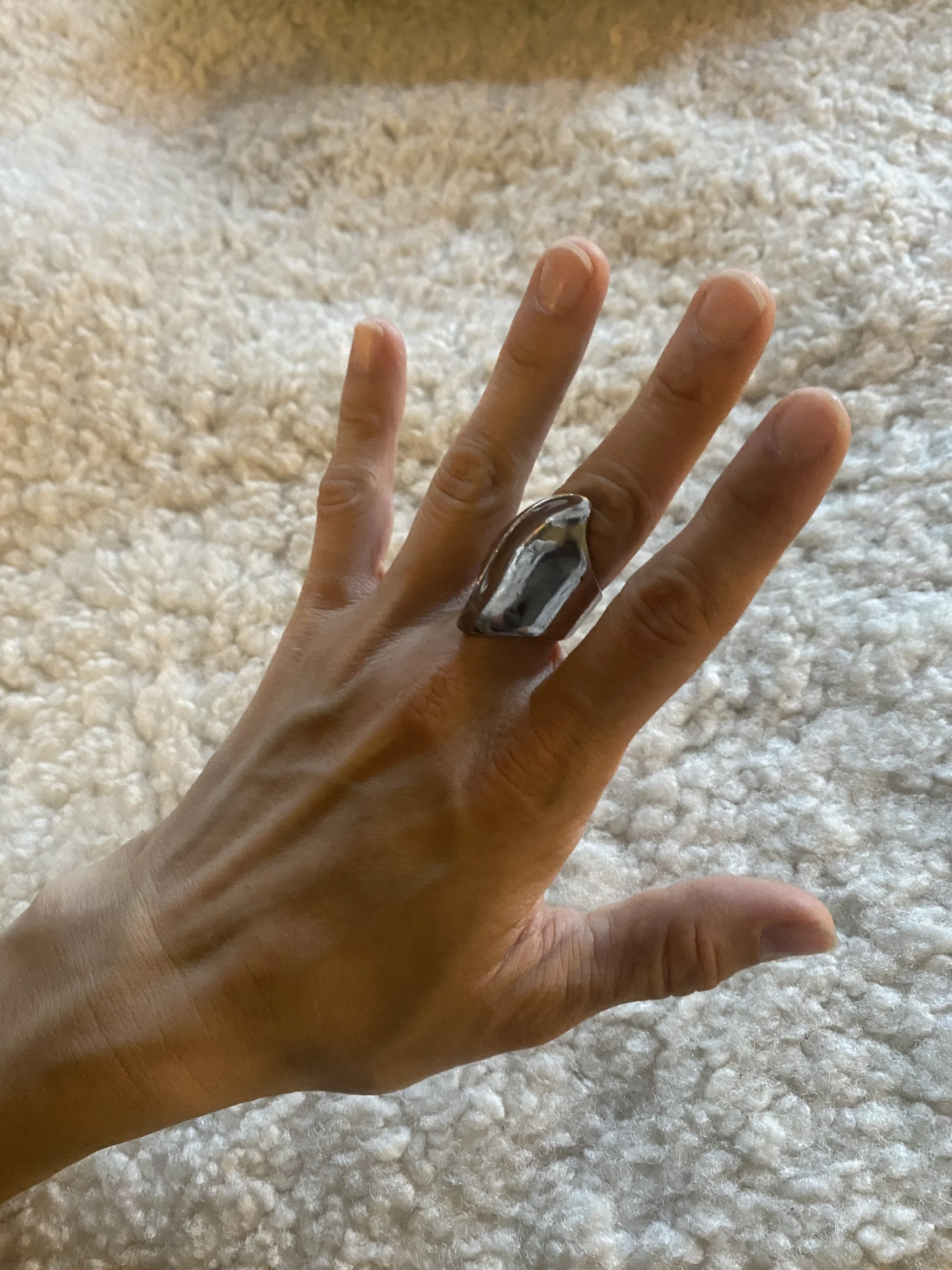 TIburon Silver wave ring | £100 |

925 Silver |  Weight: 20g