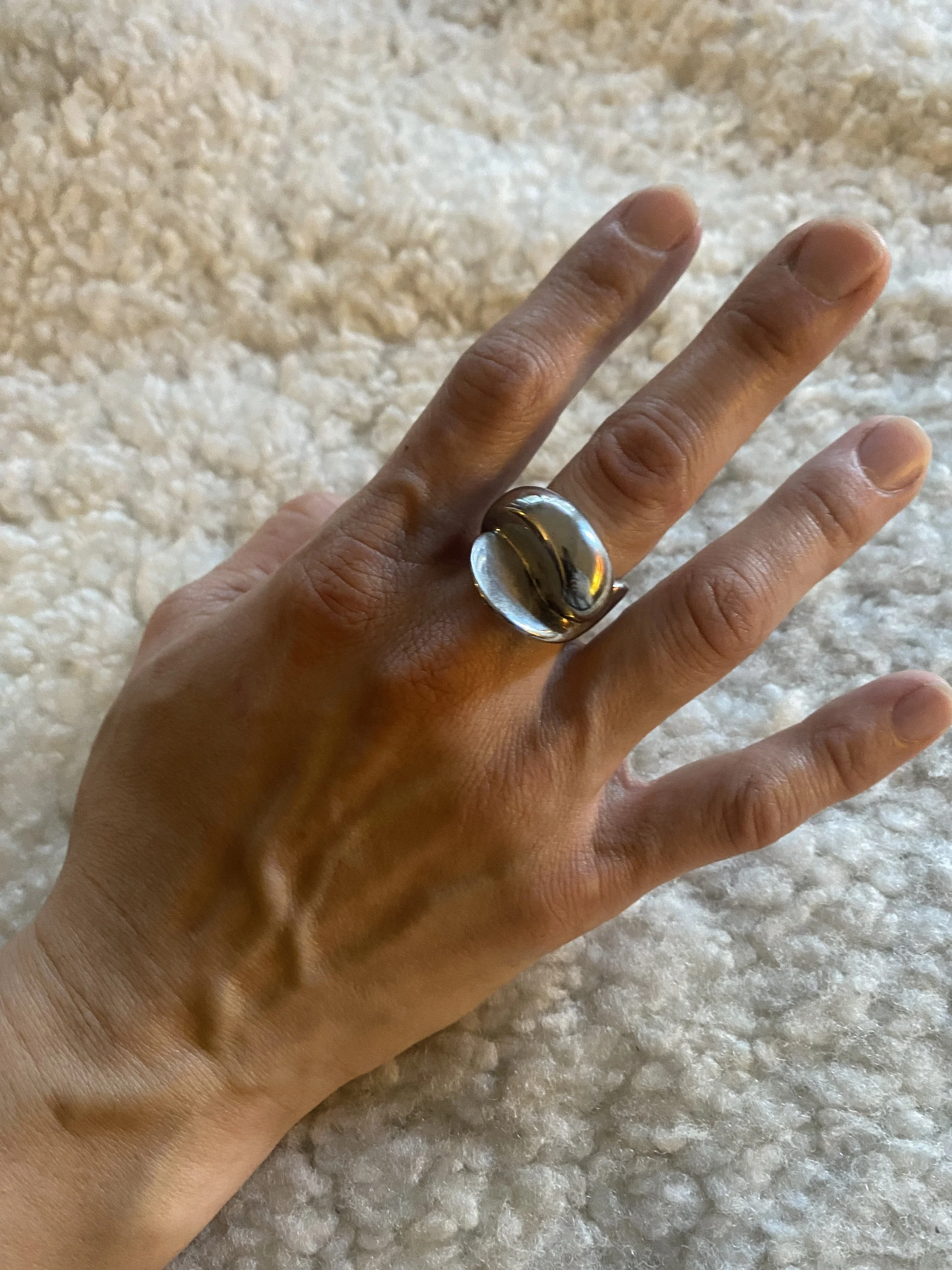 Espuma Silver wave ring 1 | £115 |

925 Silver |  Weight: 22g